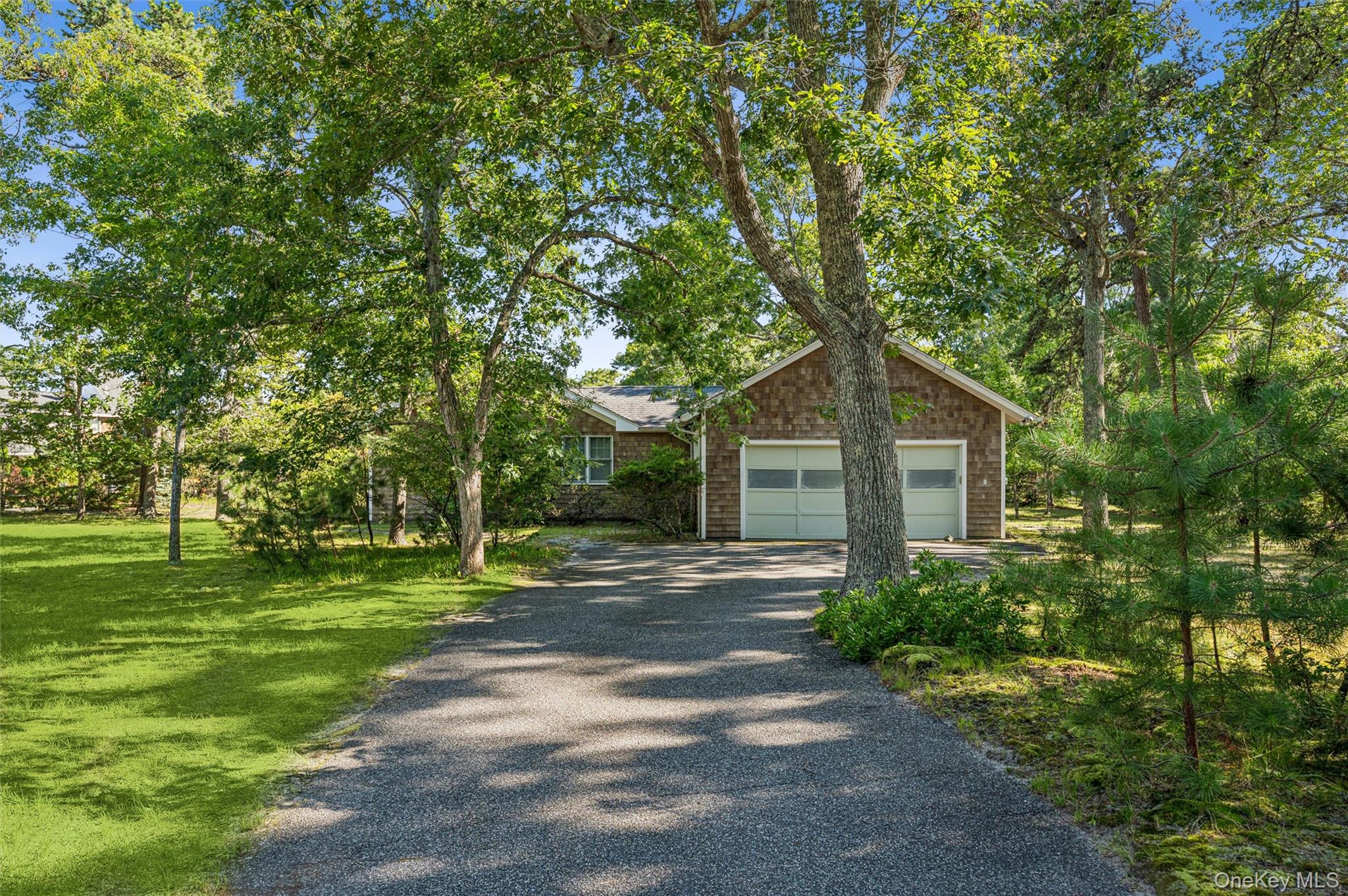 4th image of 172 Bay Ave E, Southampton, NY 11946 | MLS# 1032587