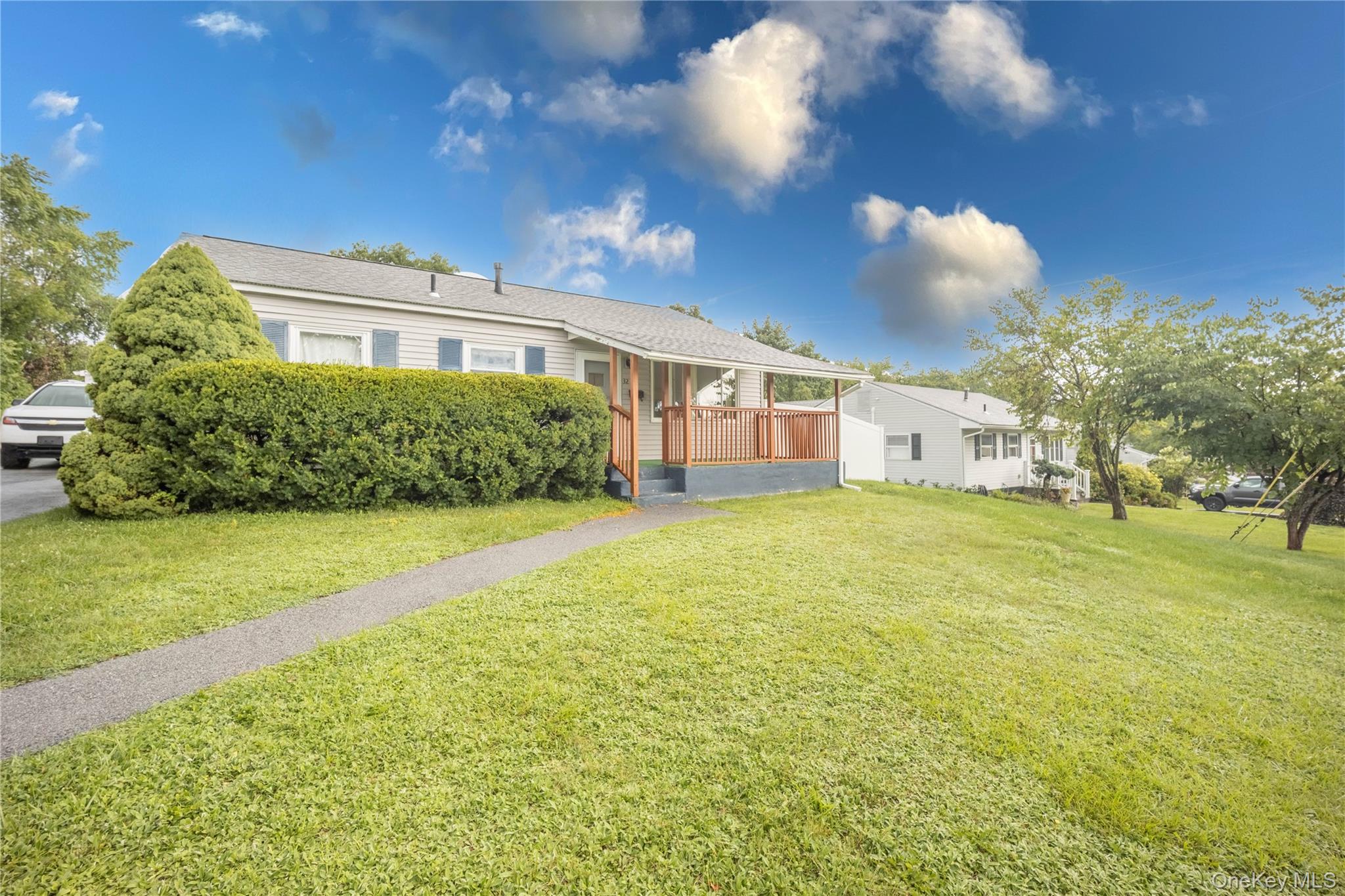 3rd image of 32 Peter Cooper Dr, Poughkeepsie (town), NY 12601 | MLS# 1032608