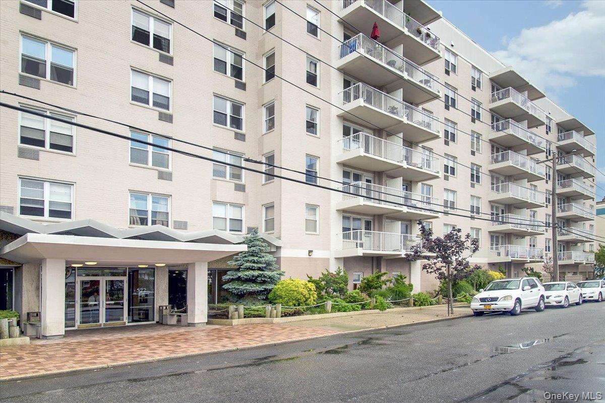 2nd image of 522 Shore Rd #2VV, Long Beach, NY 11561 | MLS# 1032622