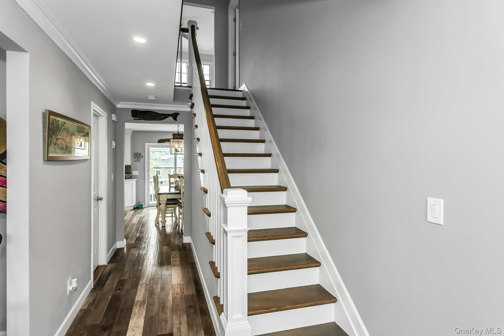 4th image of 10 Garfield Pl, Oyster Bay, NY 11758 | MLS# 1032625