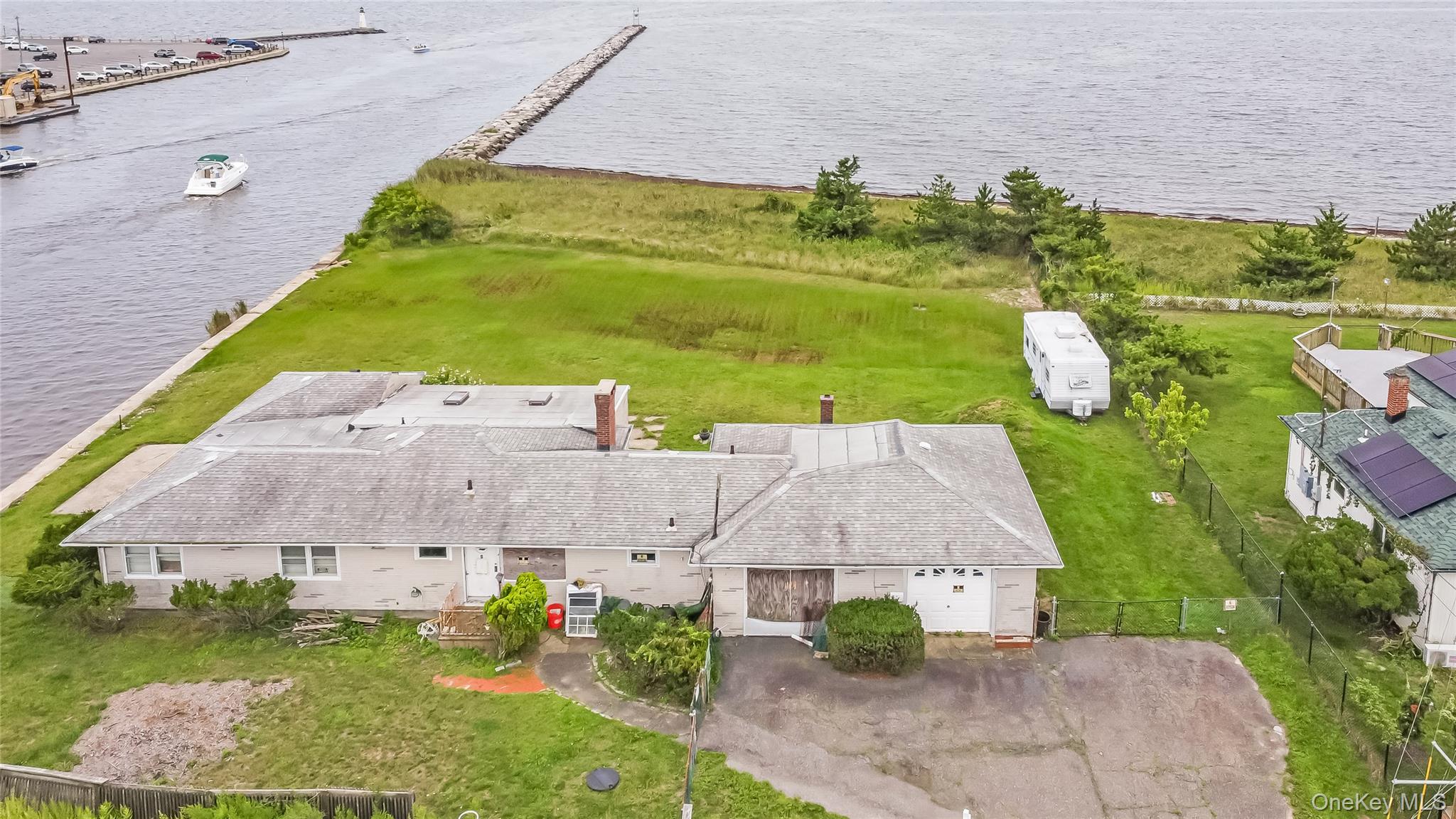 12th image of 84 Sunset Ln, Brookhaven, NY 11772 | MLS# 1032628