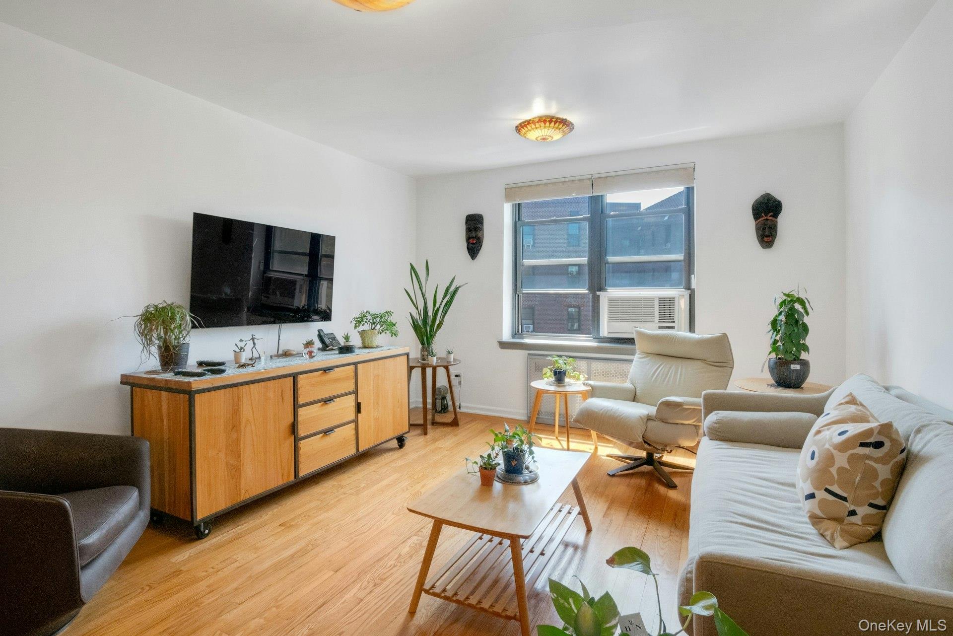 3rd image of 445 W 240Th St #6A, New York, NY 10463 | MLS# 1032701