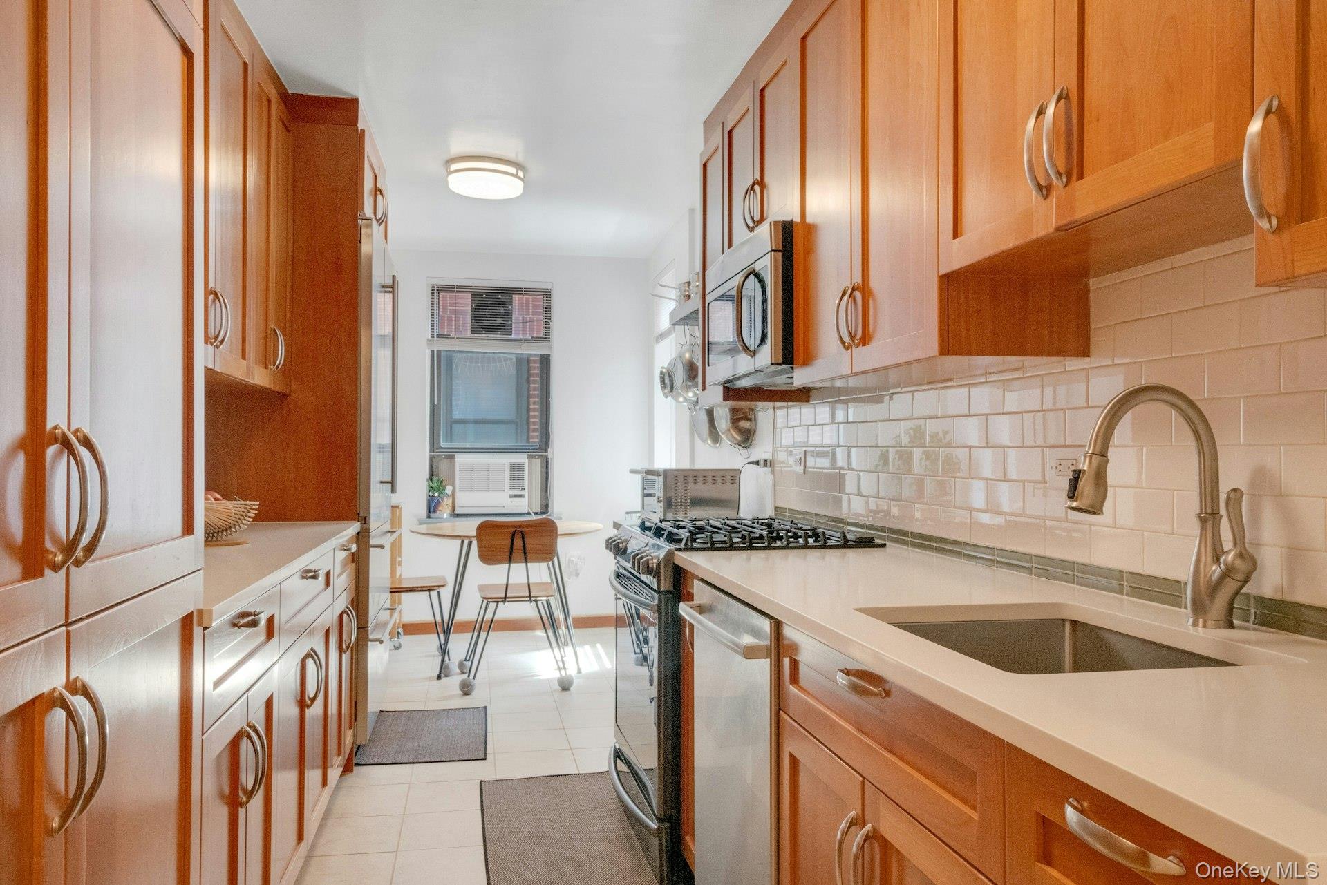4th image of 445 W 240Th St #6A, New York, NY 10463 | MLS# 1032701