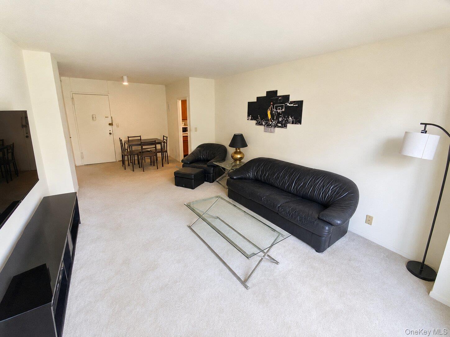 2nd image of 26910 Grand Central Pkwy #4M, New York, NY 11005 | MLS# 1032707