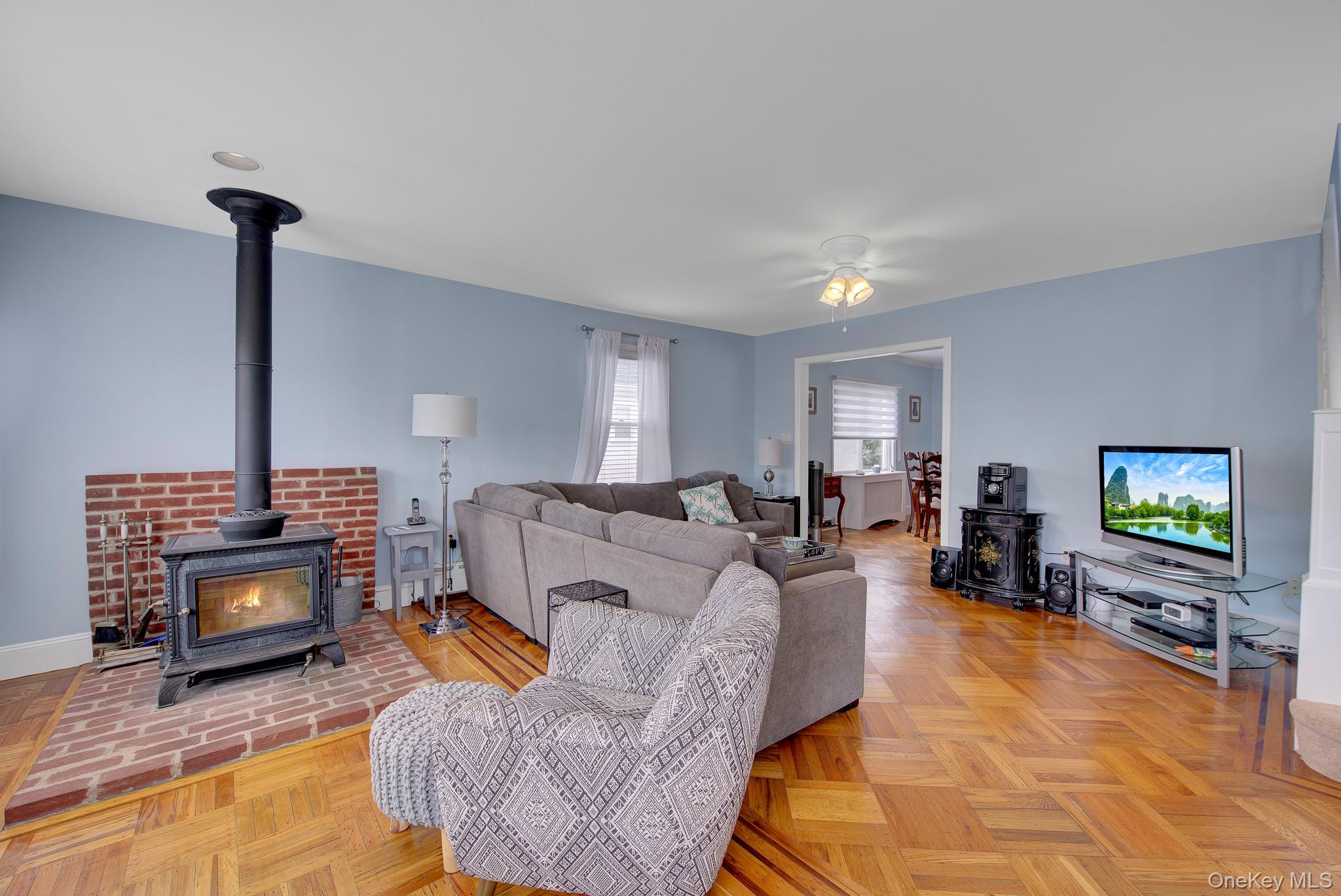 4th image of 342 E Walnut St, Long Beach, NY 11561 | MLS# 1032710