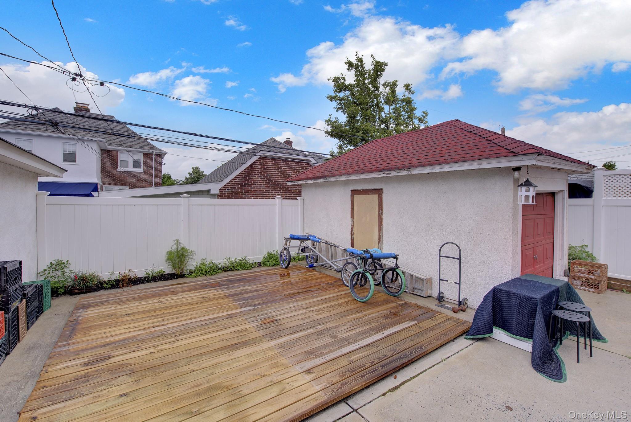 24th image of 339 W Fulton St, Long Beach, NY 11561 | MLS# 1032716
