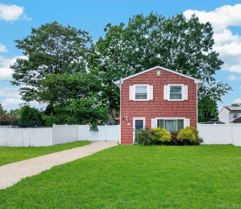 4th image of 60 Lincoln Ave, Babylon, NY 11729 | MLS# 1032734