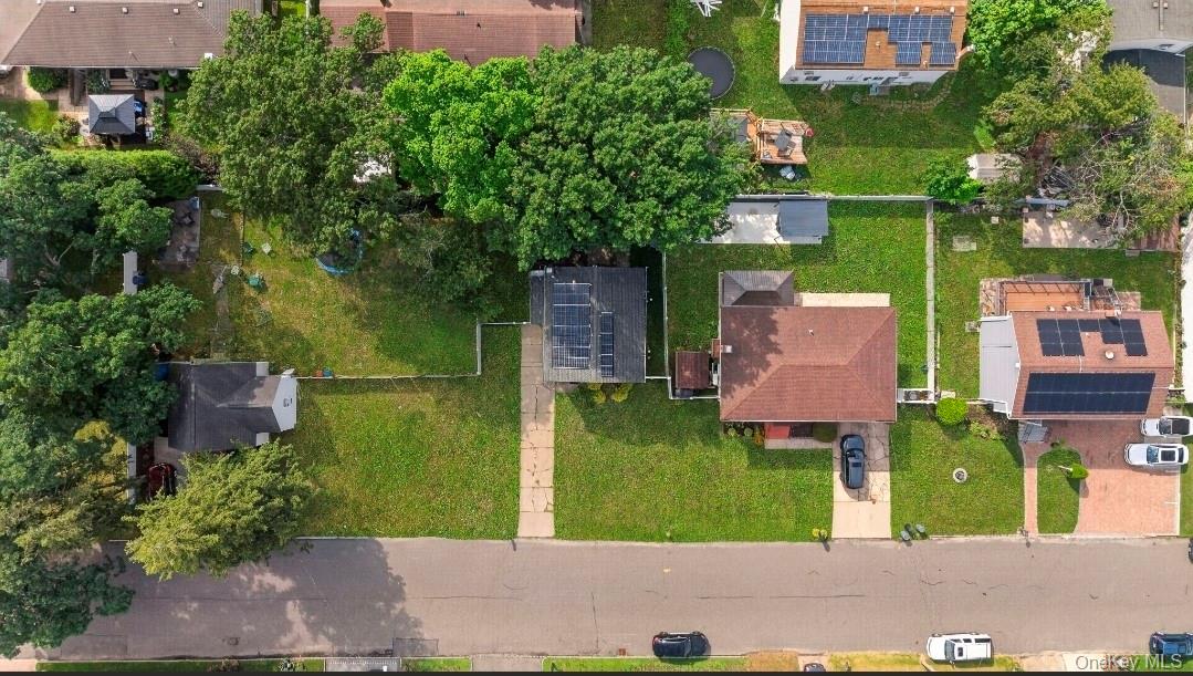 40th image of 60 Lincoln Ave, Babylon, NY 11729 | MLS# 1032734