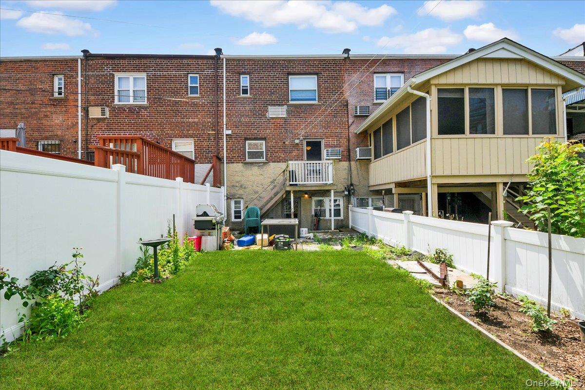 16th image of 3015 Waterbury Ave, New York, NY 10461 | MLS# 1032754