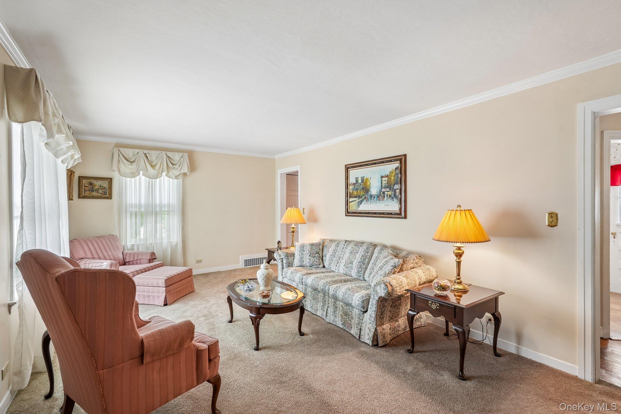 3rd image of 105 Hildreth Pl, Yonkers, NY 10704 | MLS# 1032788