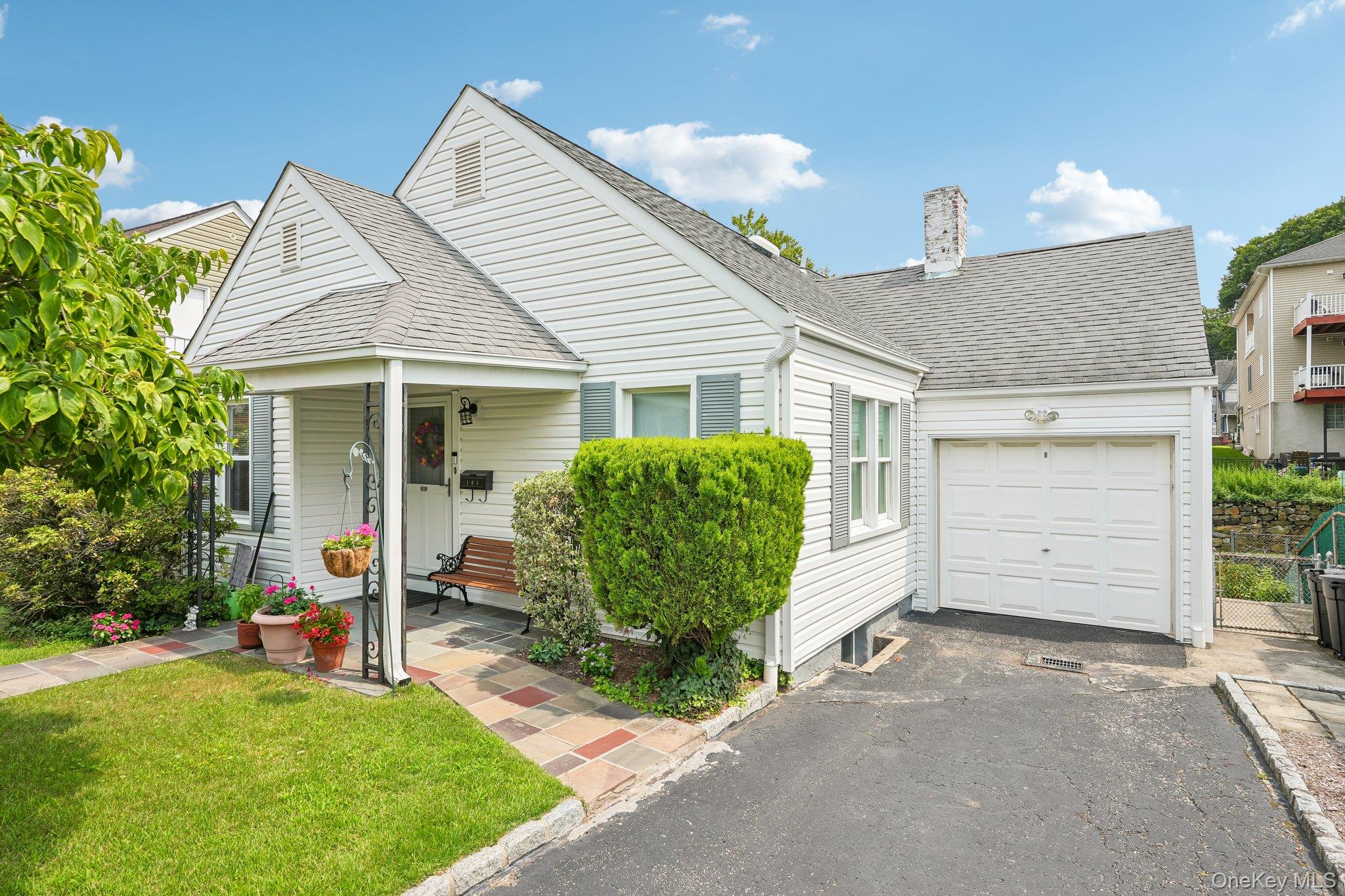 1st image of 105 Hildreth Pl, Yonkers, NY 10704 | MLS# 1032788