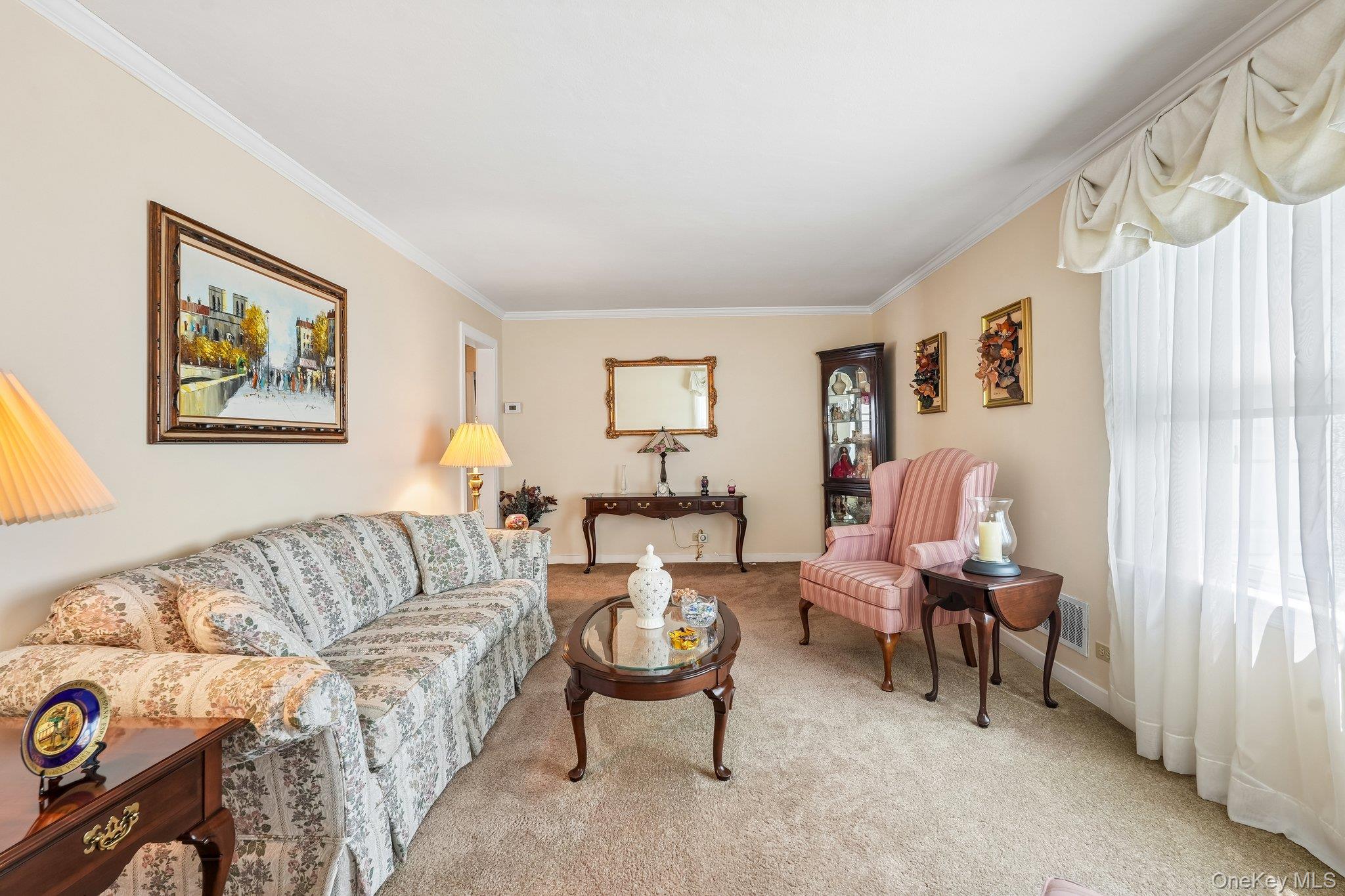 5th image of 105 Hildreth Pl, Yonkers, NY 10704 | MLS# 1032788