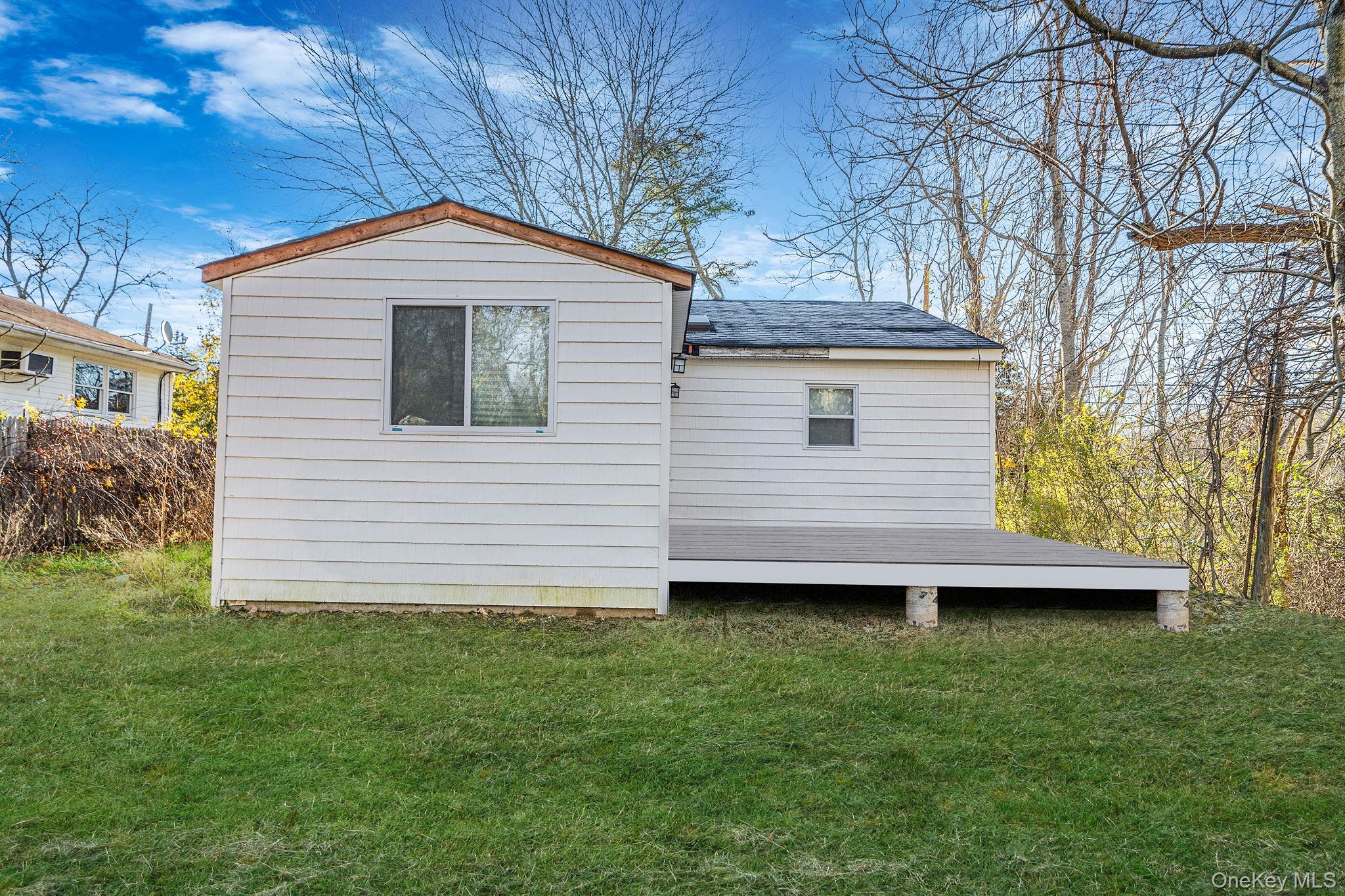 3rd image of 24485 Main Rd, Southold, NY 11935 | MLS# 1032813