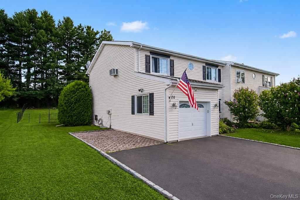 3rd image of 20 Fieldstone Blvd, Wappinger, NY 12590 | MLS# 1032852