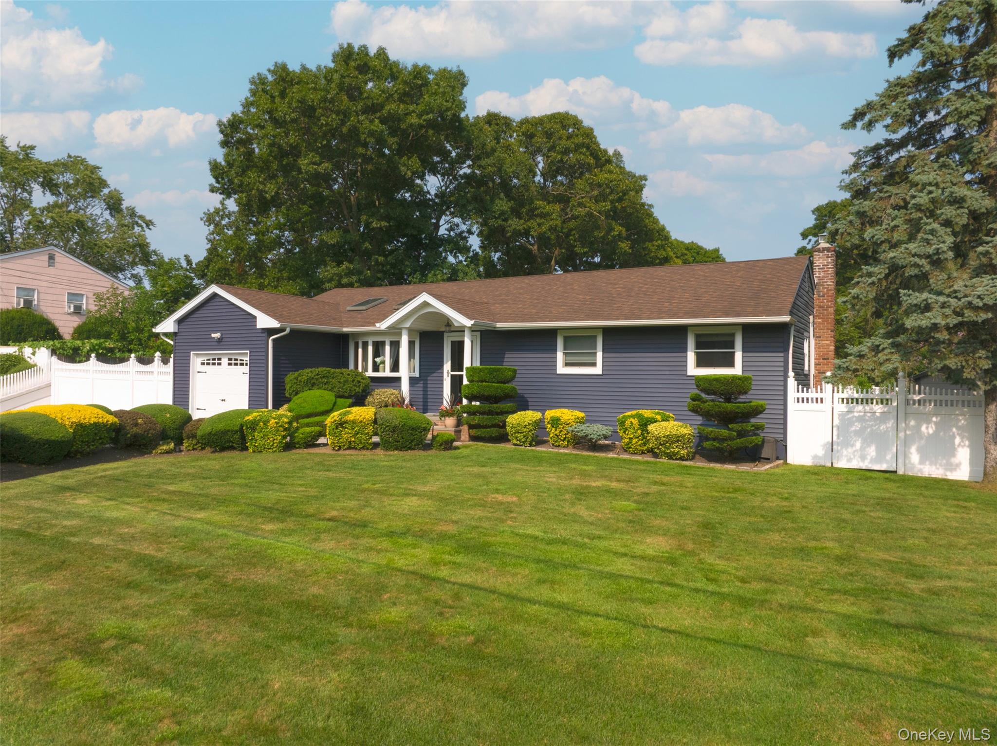 2nd image of 17 Bayberry Rd, Brookhaven, NY 11779 | MLS# 1032904