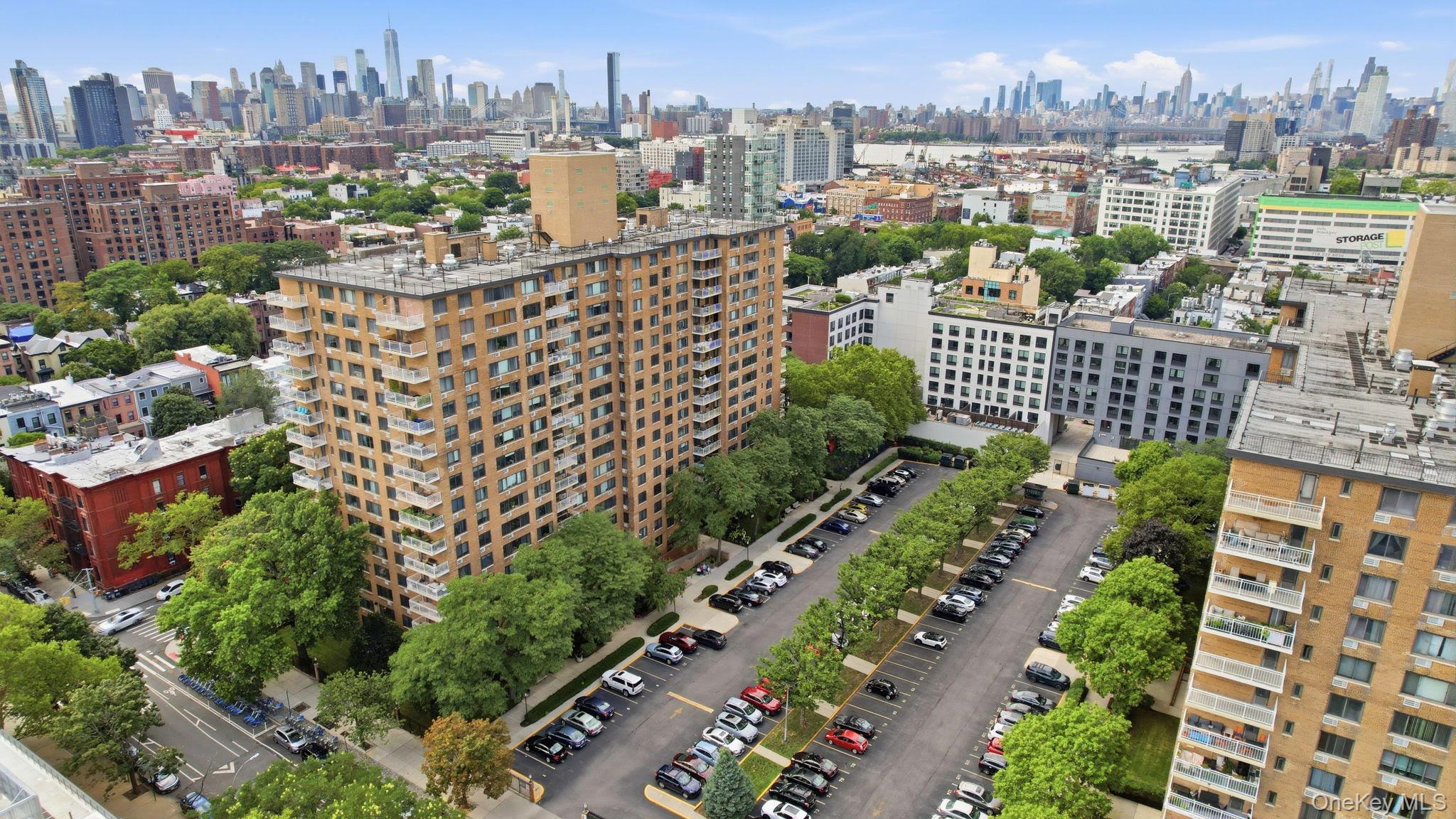 2nd image of 185 Hall St, New York, NY 11205