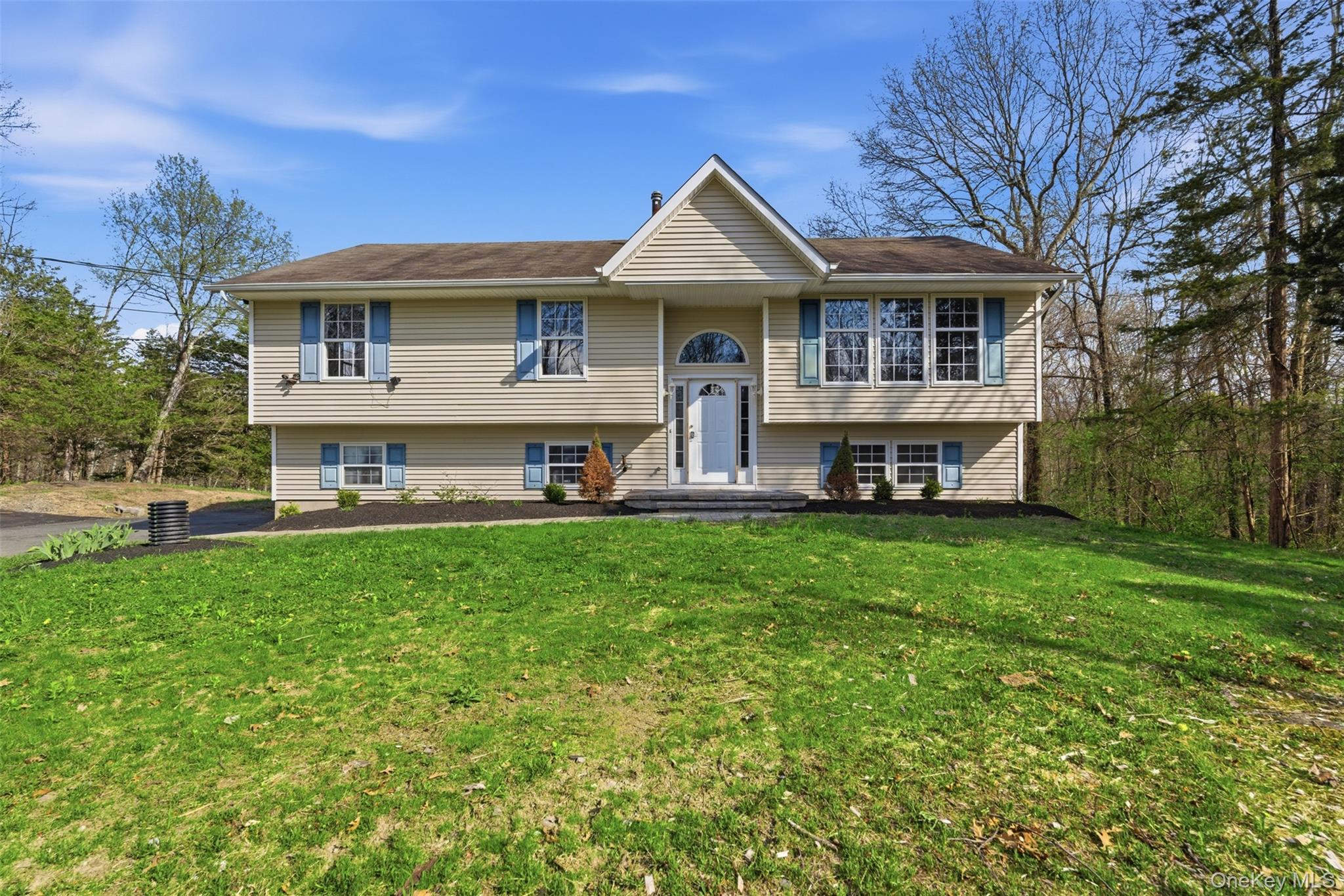 1st image of 600 Twin Arch Rd, New Windsor, NY 12575 | MLS# 1032934
