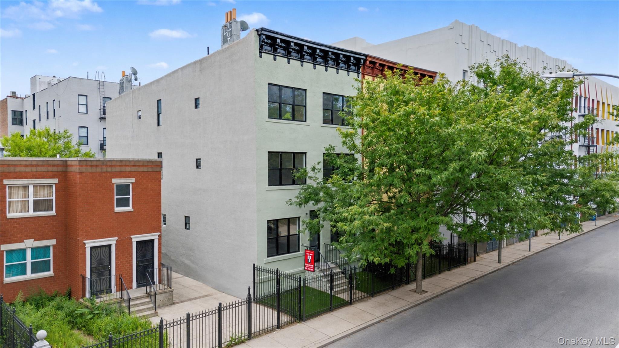 2nd image of 124 Grove St, New York, NY 11221 | MLS# 1032946