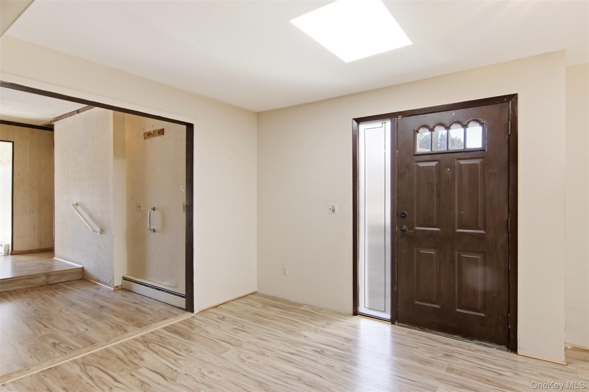 5th image of 9 Bowman Ln, Smithtown, NY 11754 | MLS# 1032953