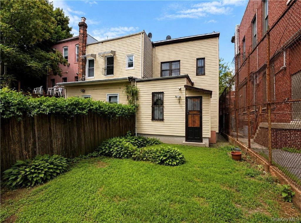 2nd image of 123 Milford St, New York, NY 11208 | MLS# 1032959