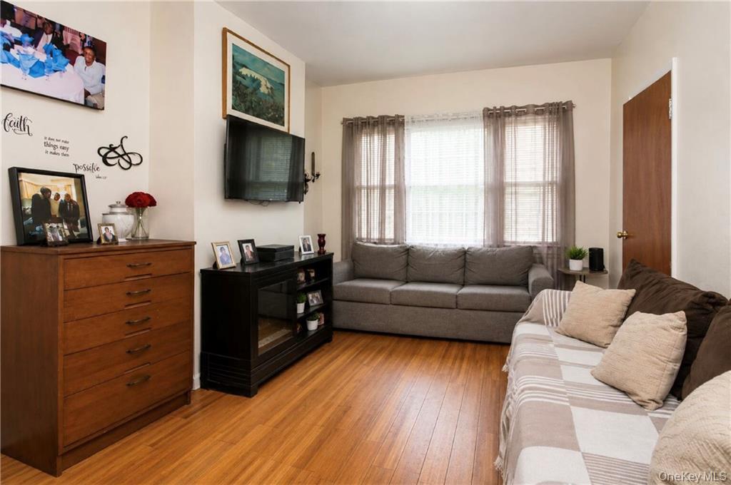 3rd image of 123 Milford St, New York, NY 11208 | MLS# 1032959