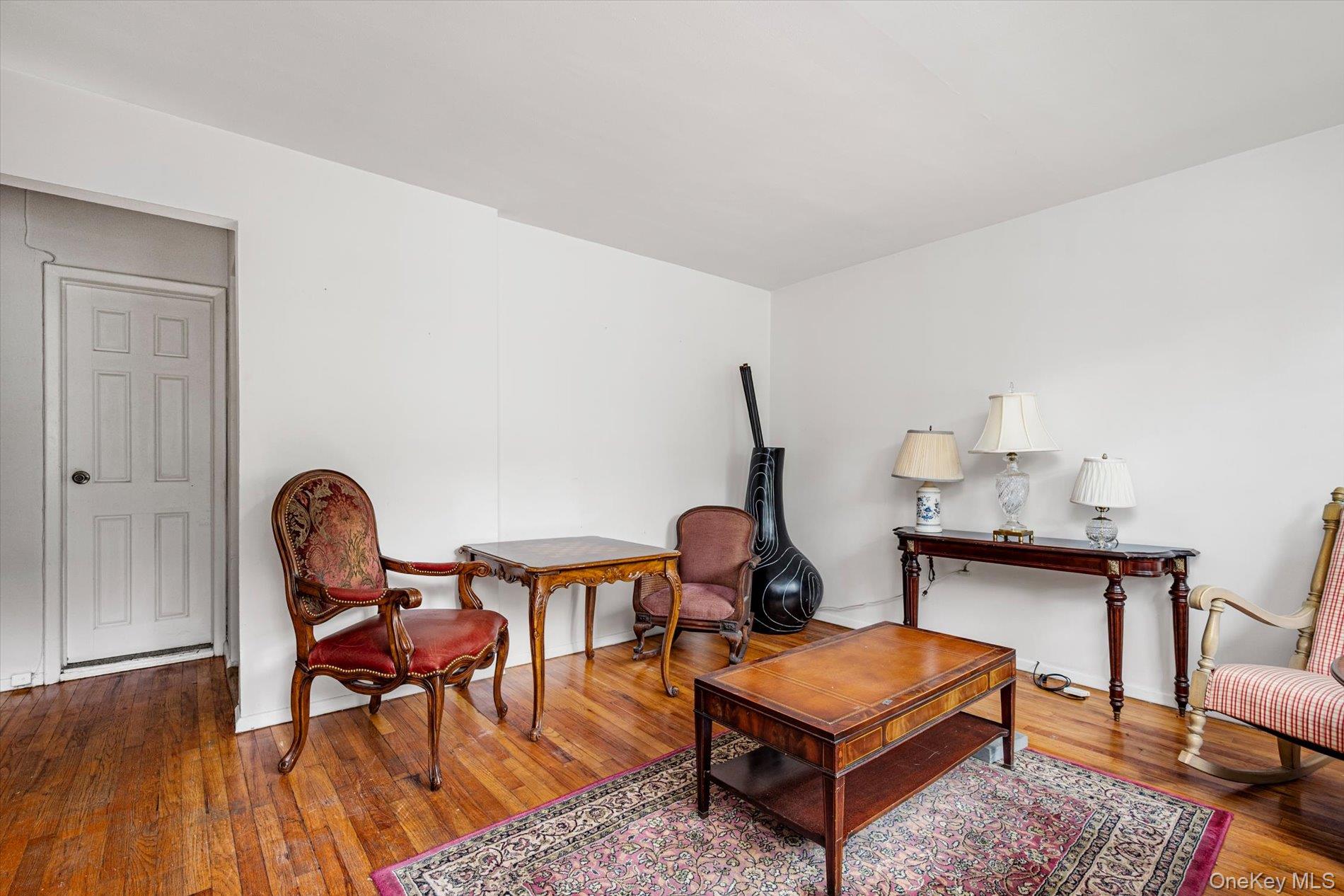 4th image of 307 Old Country Rd, Huntington, NY 11747 | MLS# 1032983