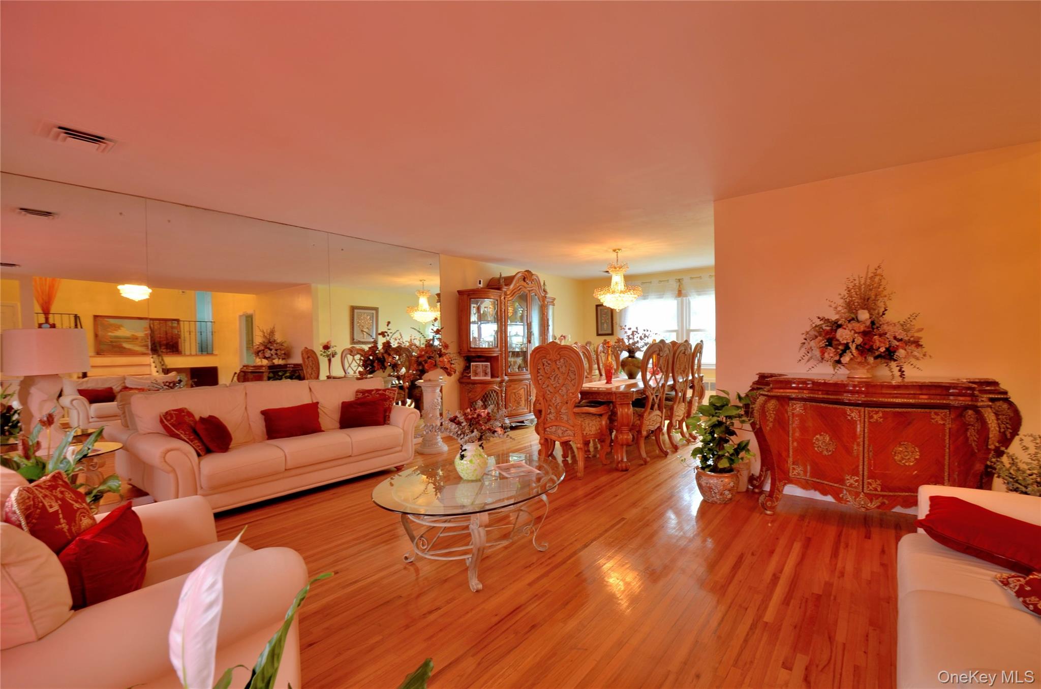 2nd image of 786 E Carl Ave, Hempstead, NY 11510 | MLS# 1033017