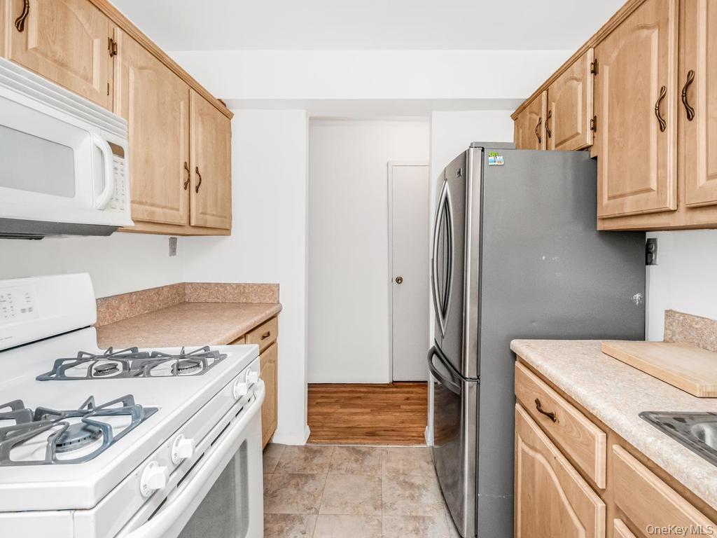 5th image of 2736 Independence Ave #2E, New York, NY 10463 | MLS# 1033022
