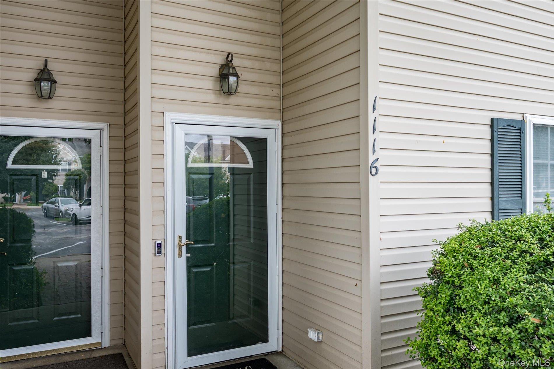 2nd image of 1116 Savoy Dr, Huntington, NY 11747 | MLS# 1033034