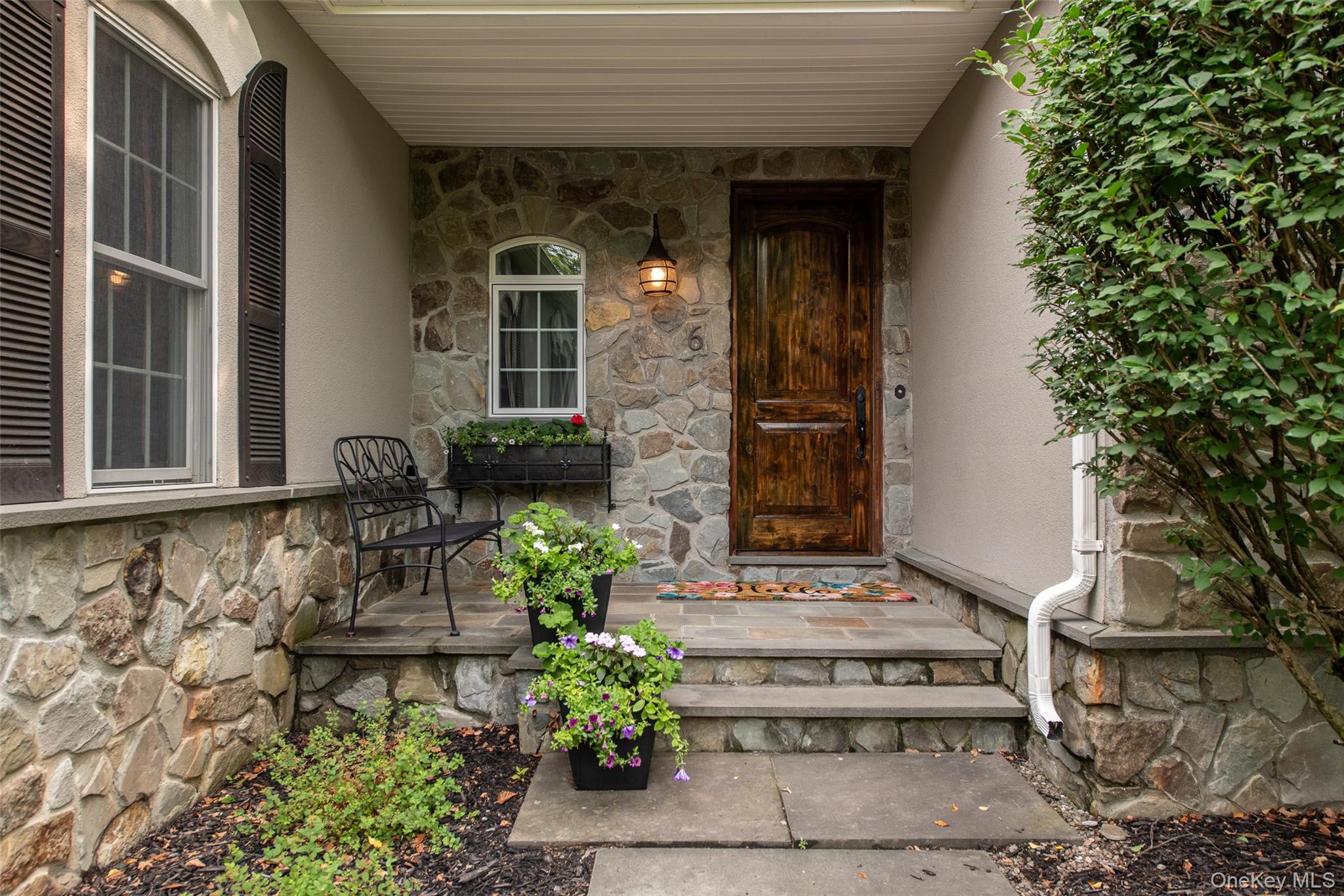 2nd image of 6 Stanford Ct, Rhinebeck, NY 12572 | MLS# 1033036