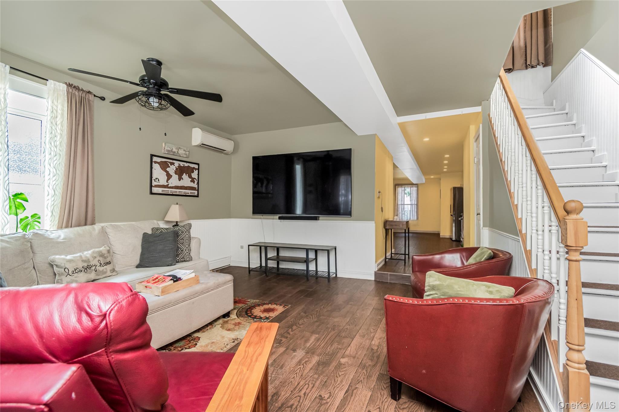 2nd image of 269 Swinton Ave, New York, NY 10465 | MLS# 1033037