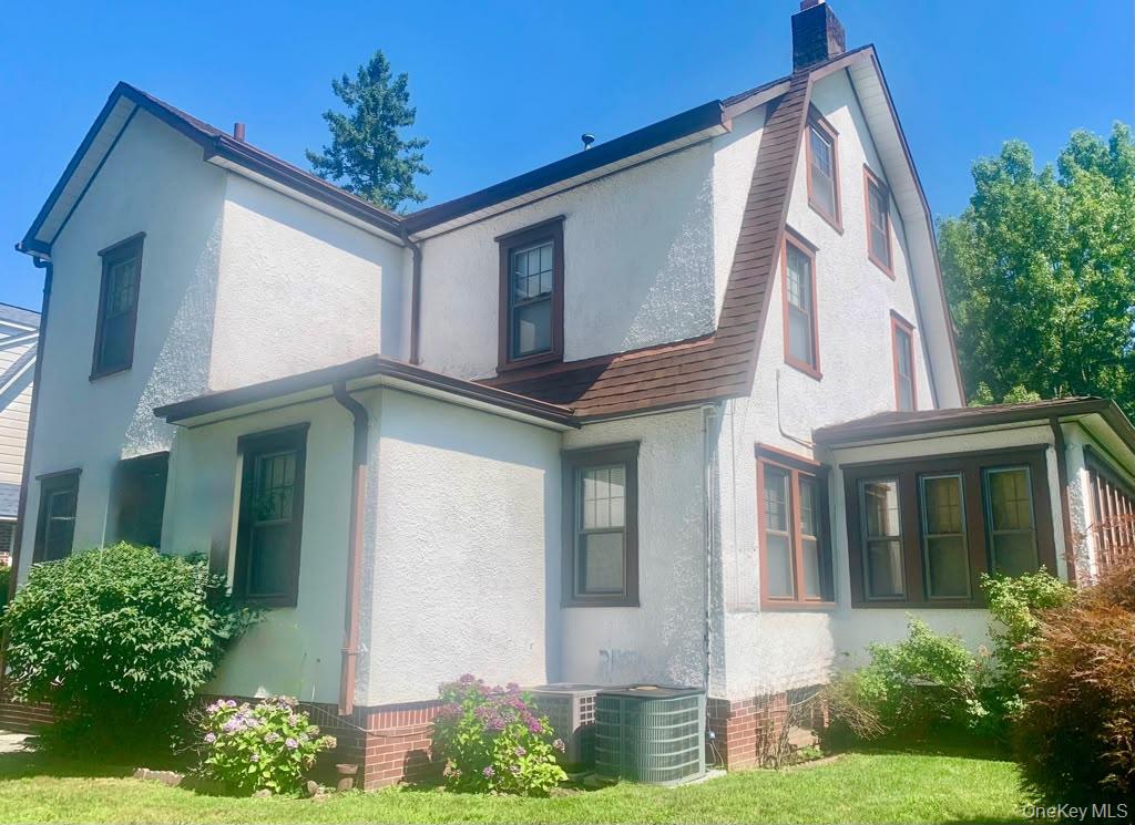 2nd image of 330 E Devonia Ave, Mount Vernon, NY 10552 | MLS# 1033068