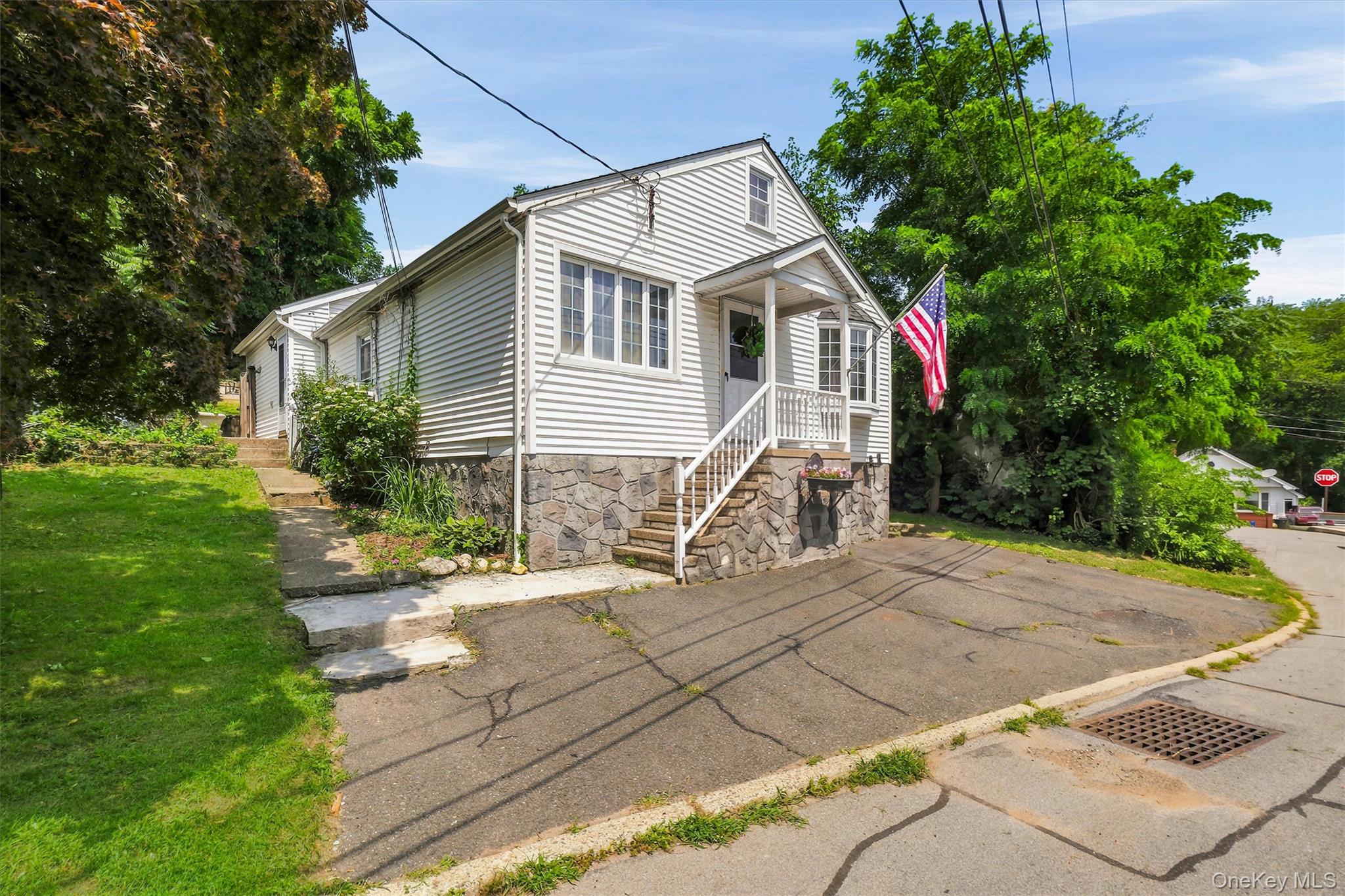 2nd image of 6 Cherry St, Highlands, NY 10922 | MLS# 1033075