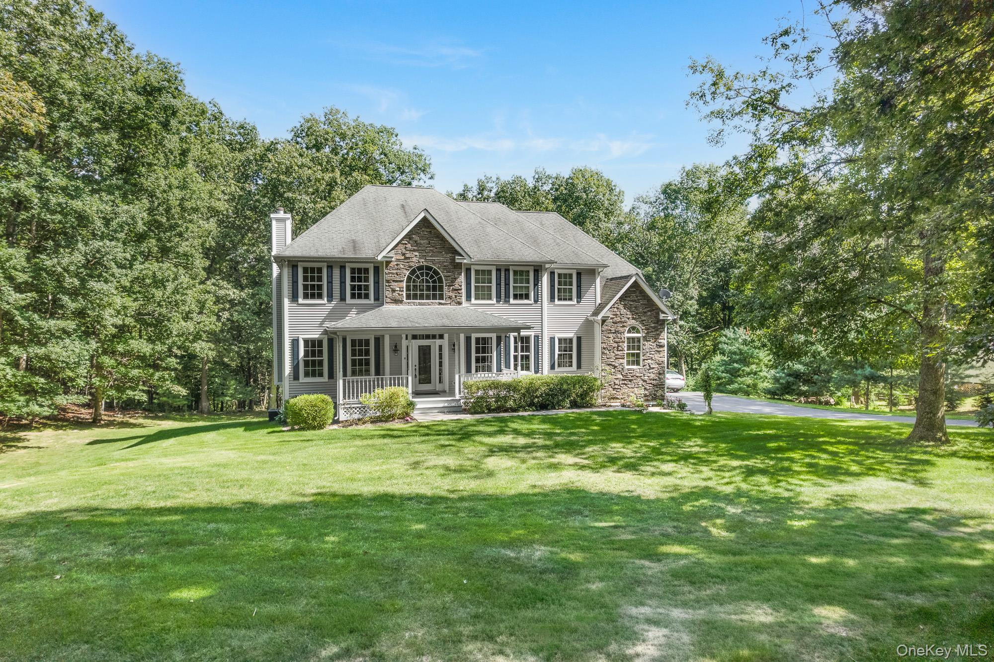 2nd image of 127 Shagbark Ln, East Fishkill, NY 12533 | MLS# 1033092