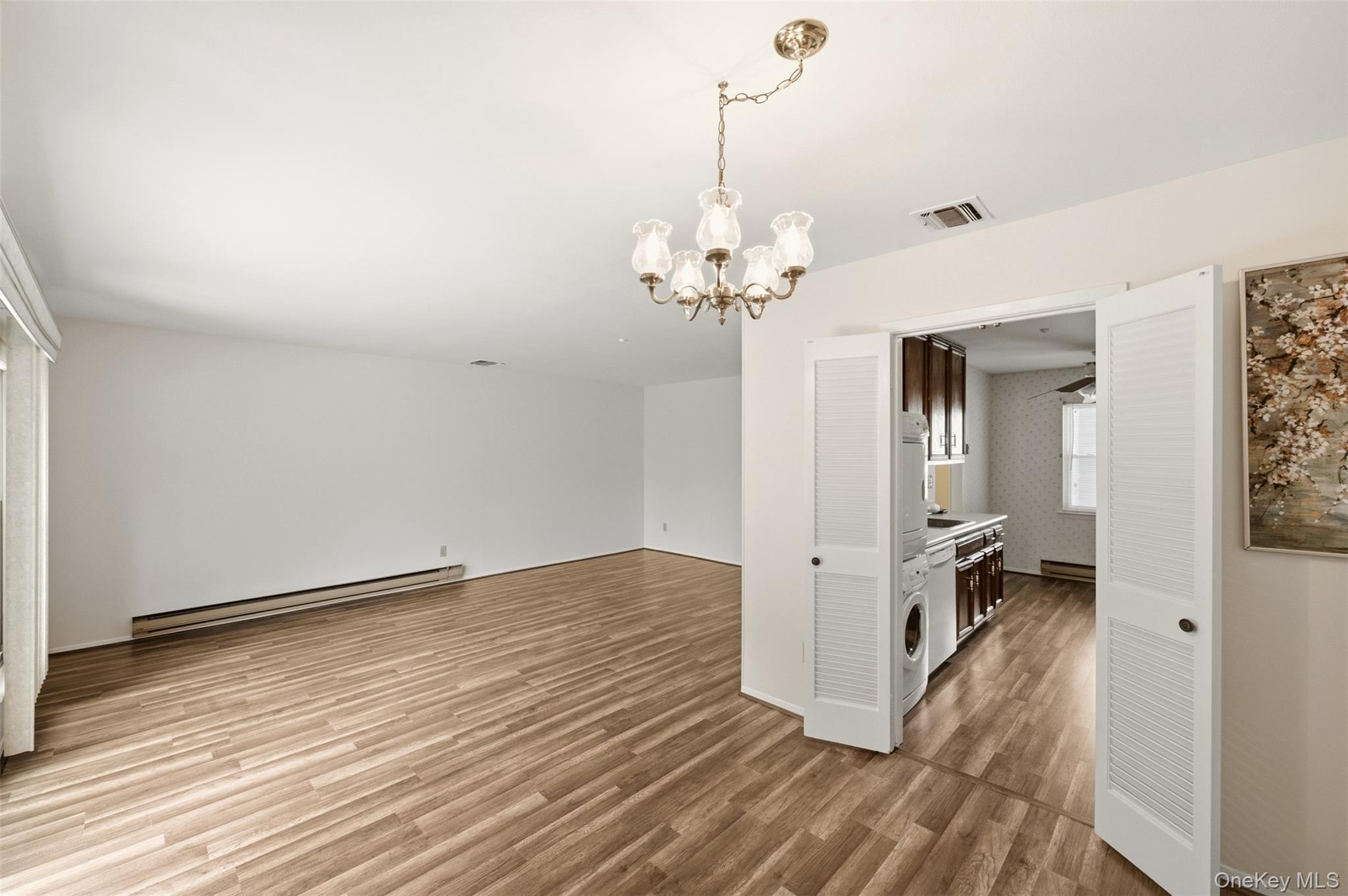 5th image of 1006 Cabot Path, Smithtown, NY 11780 | MLS# 1033101