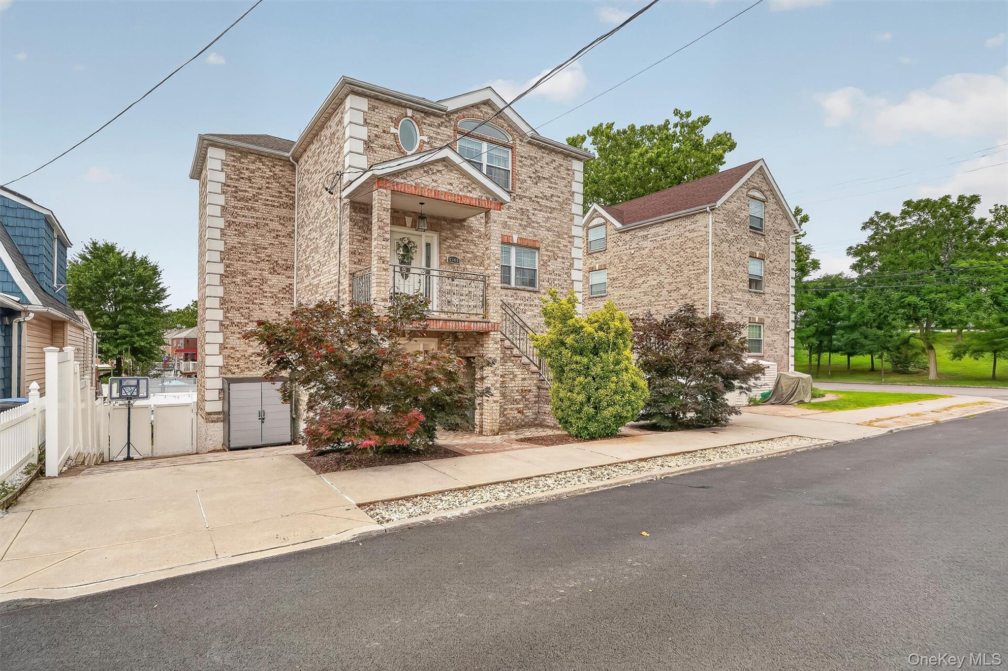 2nd image of 3144 Baisley Ave, New York, NY 10465 | MLS# 1033131