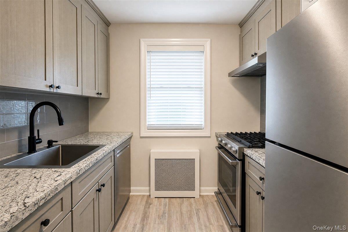 5th image of 78-02 Cloverdale Blvd, New York, NY 11432