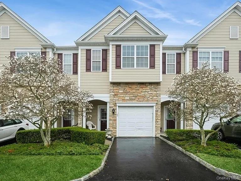 1st image of 43 Torrey Pine Ln #82, Islip, NY 11706 | MLS# 1033221
