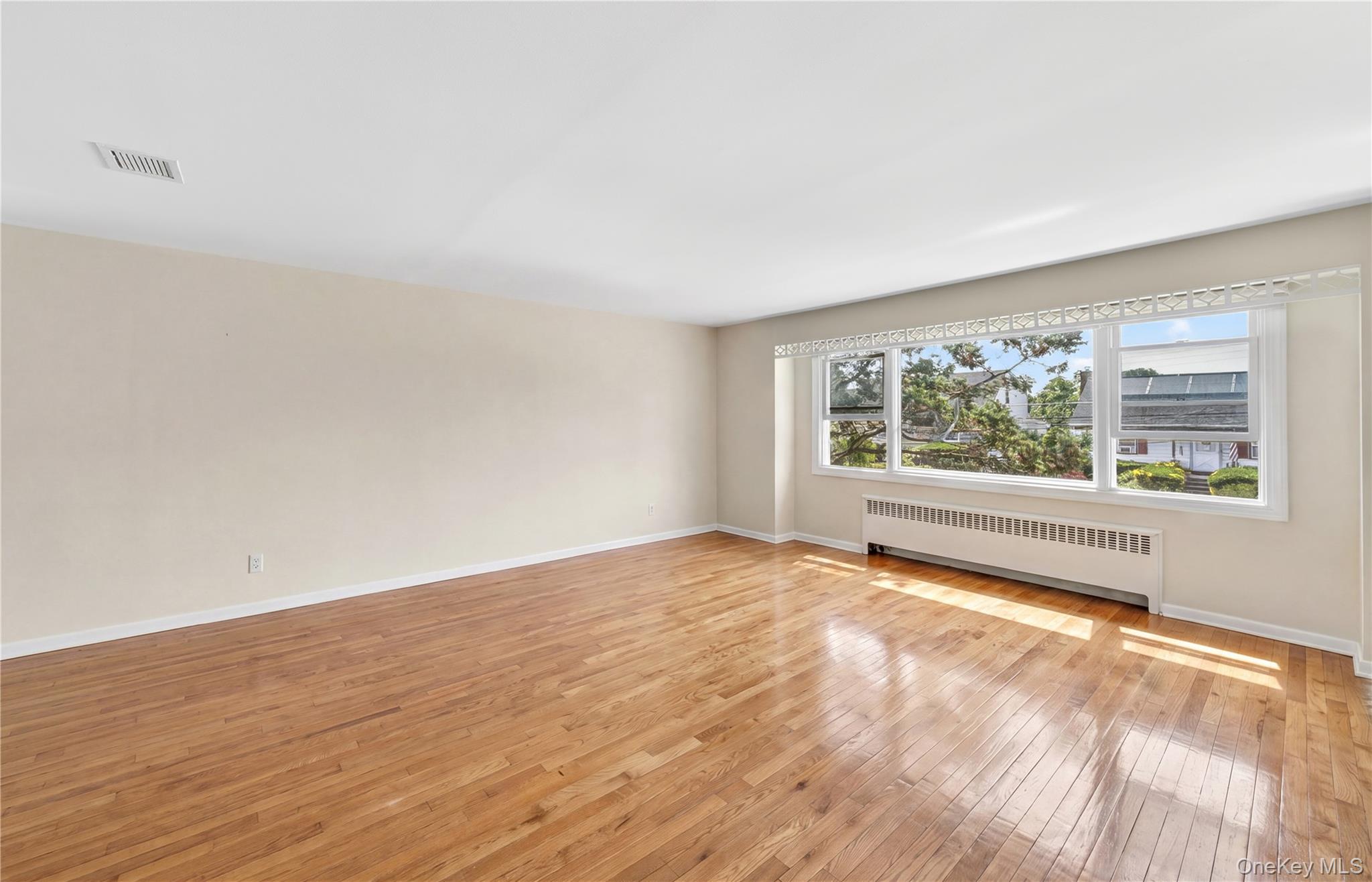 3rd image of 240 Pearl St, Hempstead, NY 11559 | MLS# 1033222