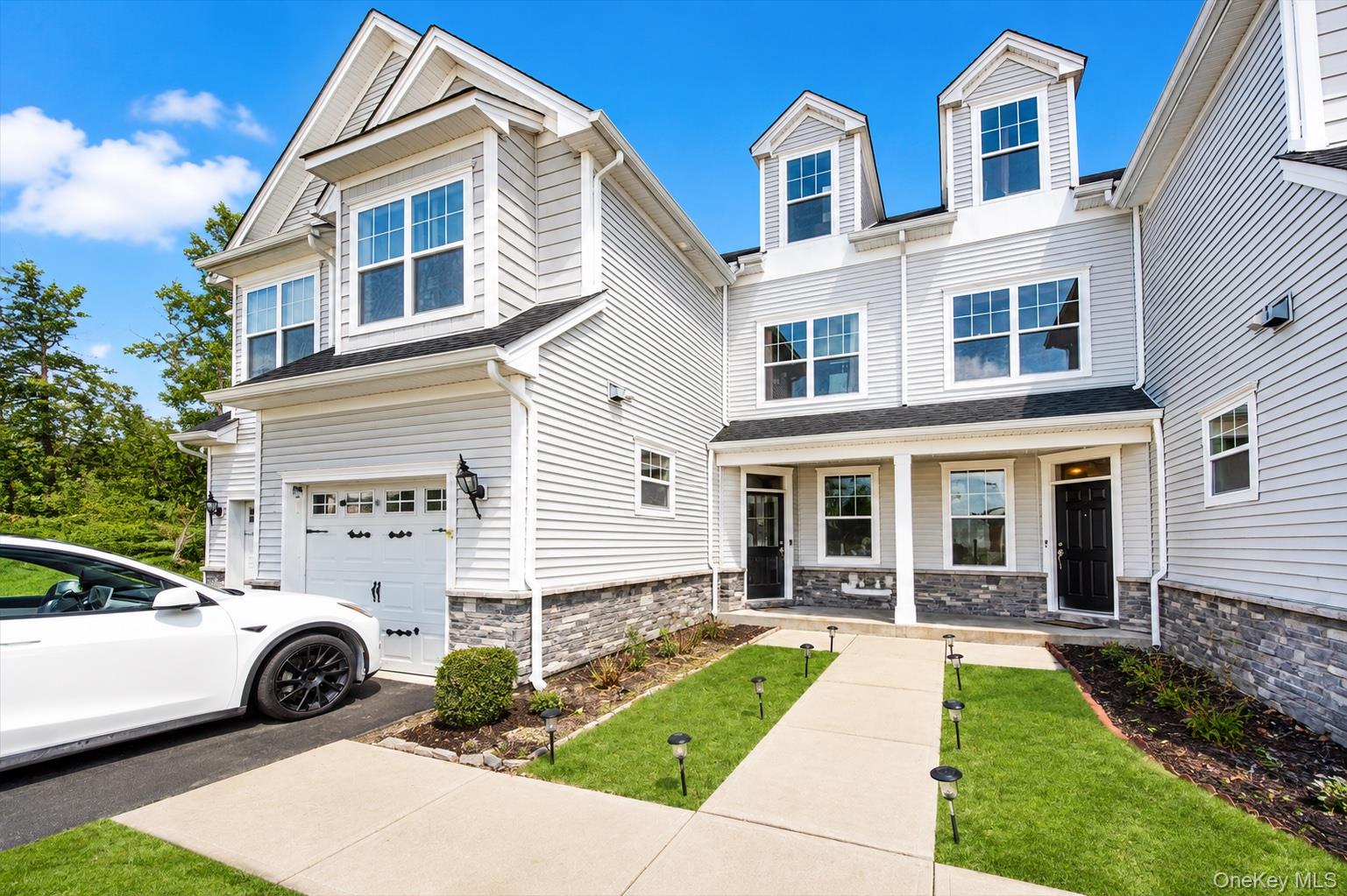 2nd image of 4 Kless Ct, Middletown, NY 10940 | MLS# 1033242