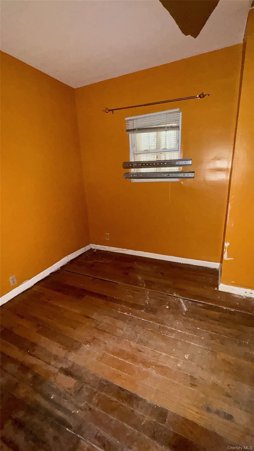 16th image of 3019 Mickle Ave, New York, NY 10469 | MLS# 1033278