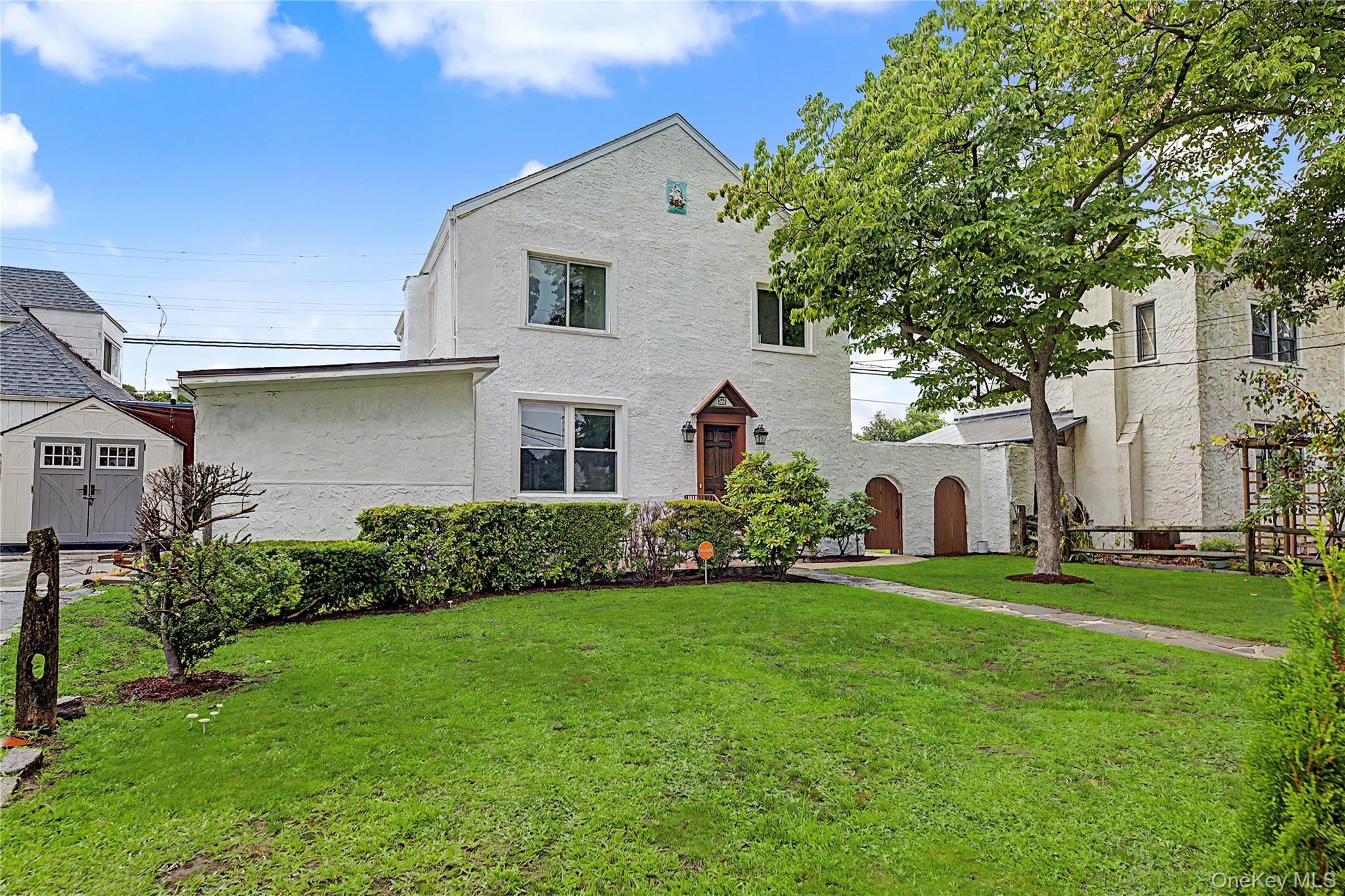 2nd image of 25 Longmeadow Rd, Yonkers, NY 10704 | MLS# 1033294