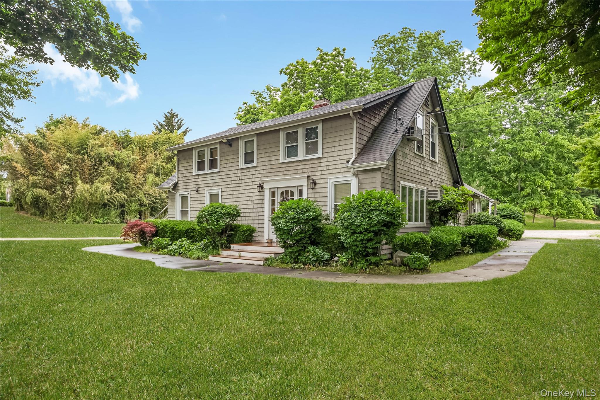 1st image of 645 Middle Country Rd, Brookhaven, NY 11953 | MLS# 1033309