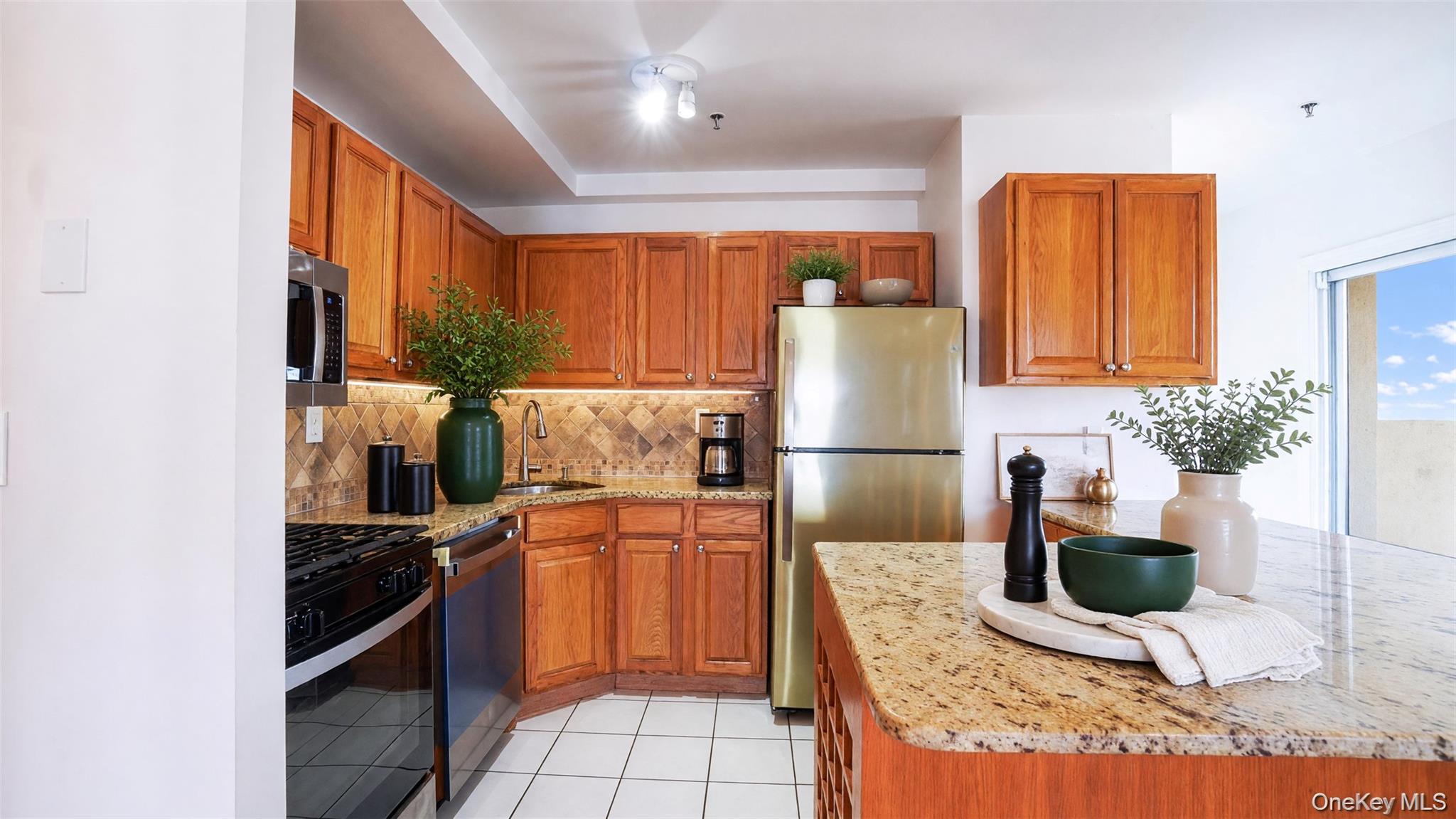 3rd image of 24 Pennyfield Ave, New York, NY 10465