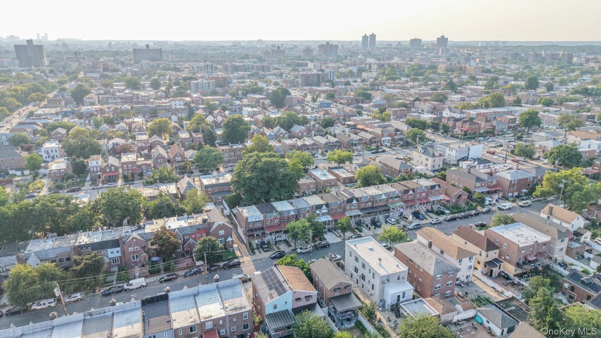 33rd image of 2539 Yates Ave, New York, NY 10469 | MLS# 1033362