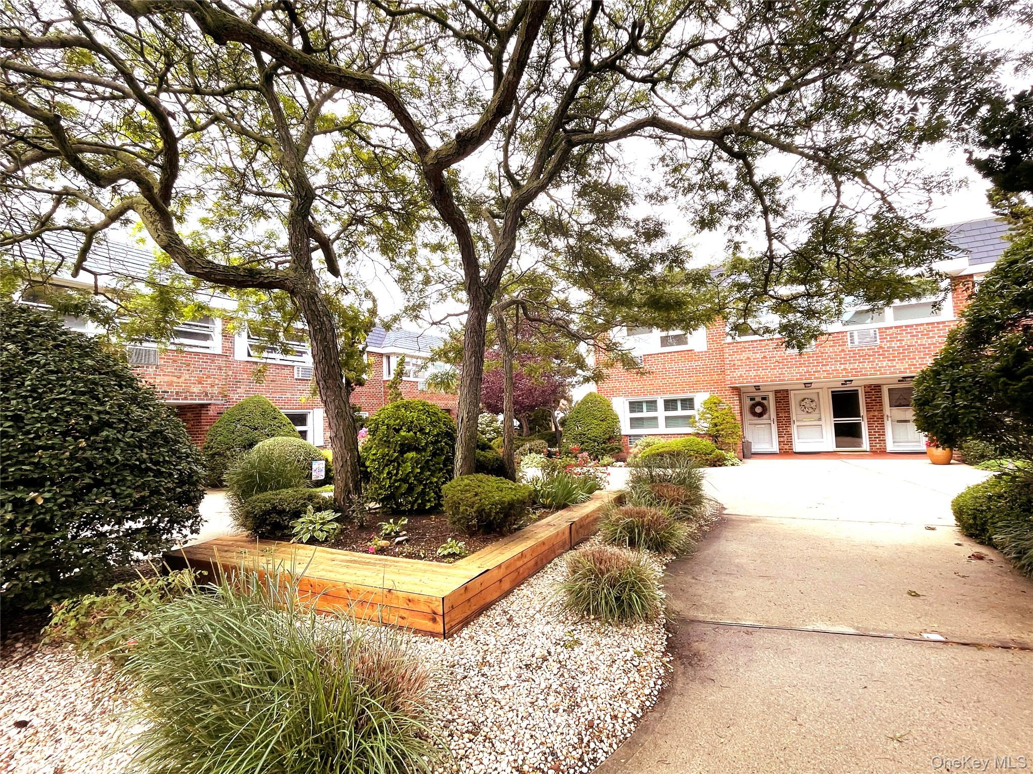 2nd image of 750 Lido Blvd #24b upper, Hempstead, NY 11561 | MLS# 1033368