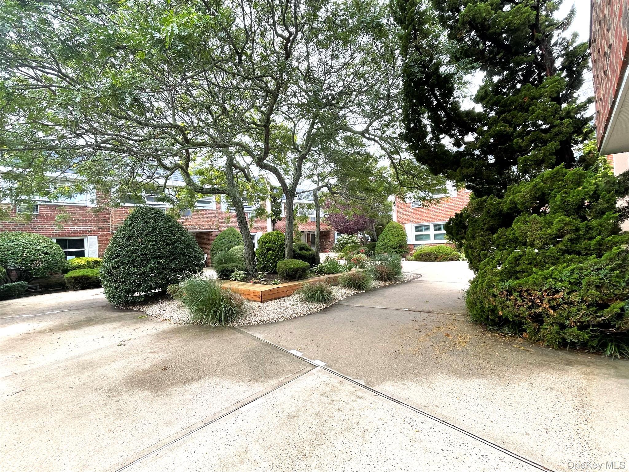 3rd image of 750 Lido Blvd #24b upper, Hempstead, NY 11561 | MLS# 1033368