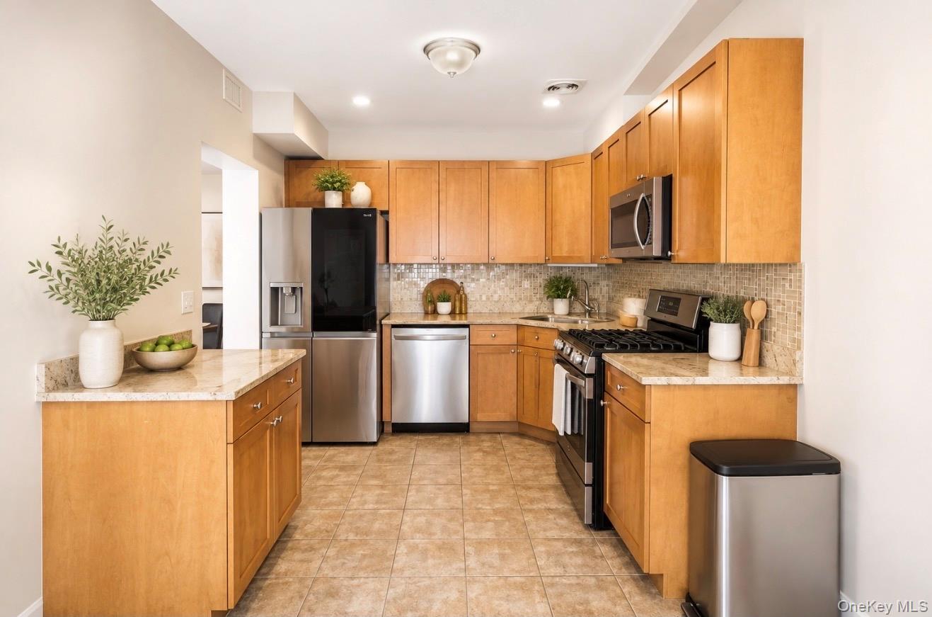 2nd image of 1467 Royce St #3L, New York, NY 11234 | MLS# 1033412