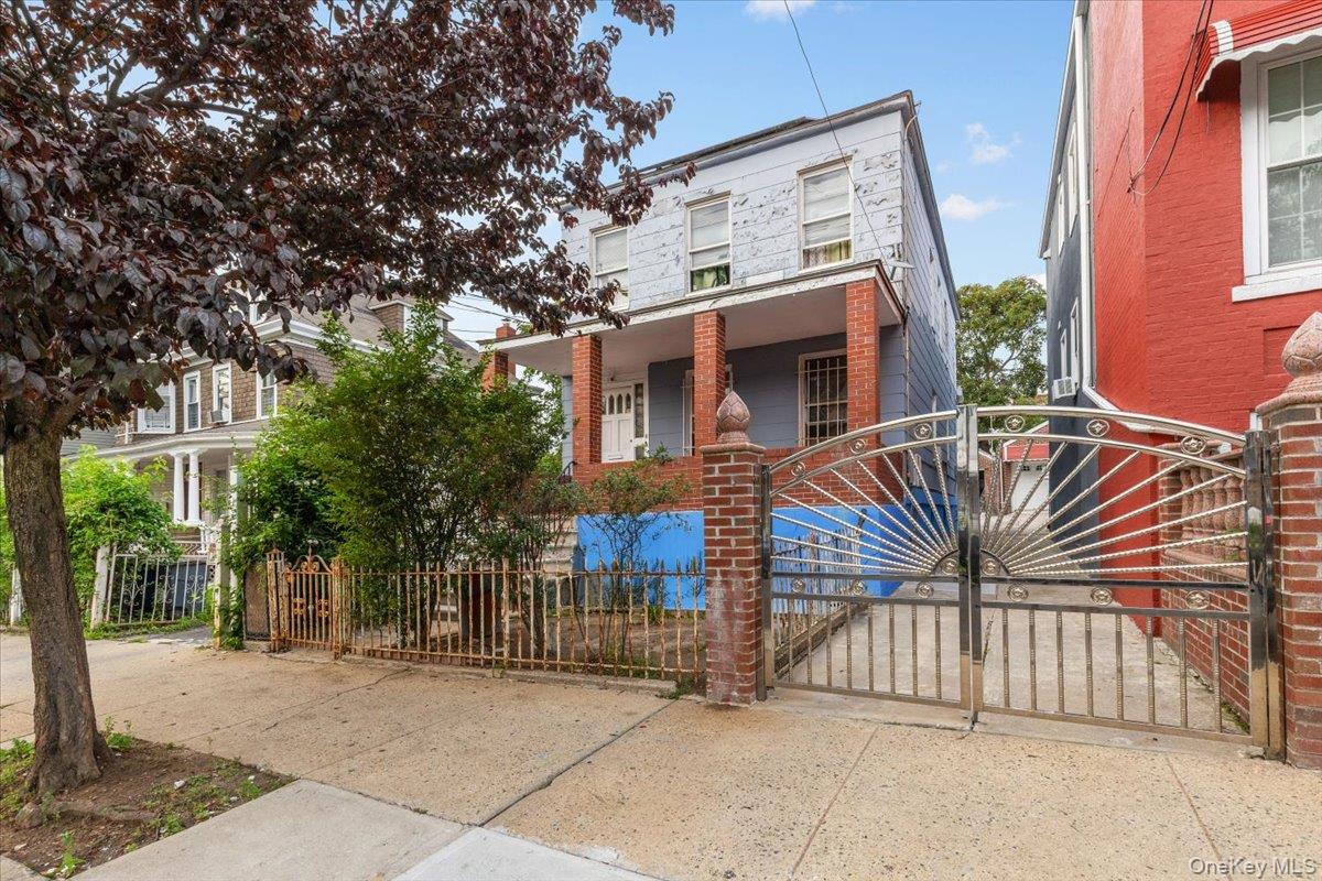 1st image of 849 E 219th St, New York, NY 10467 | MLS# 1033439