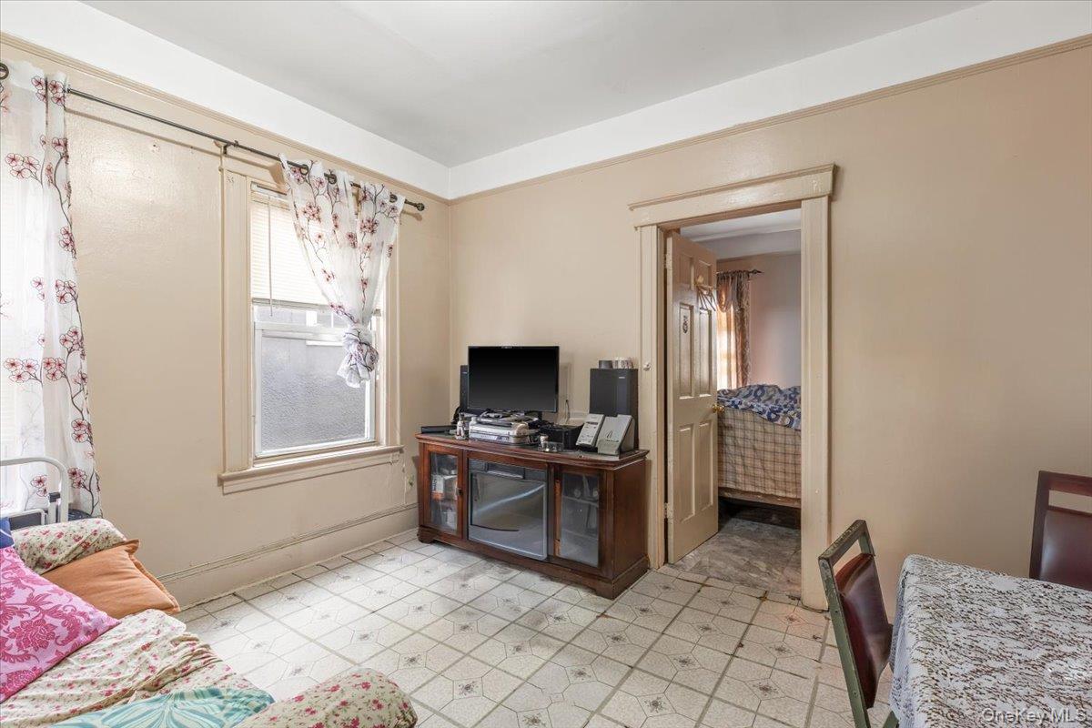 5th image of 849 E 219Th St, New York, NY 10467 | MLS# 1033439